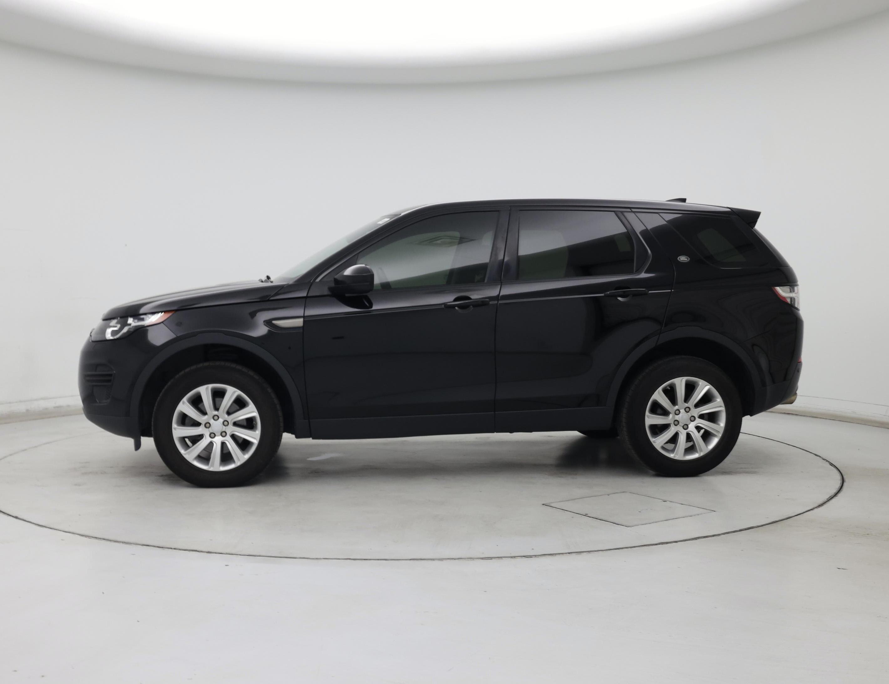 Thumbnail: 2019 Land Rover Discovery Sport - 3