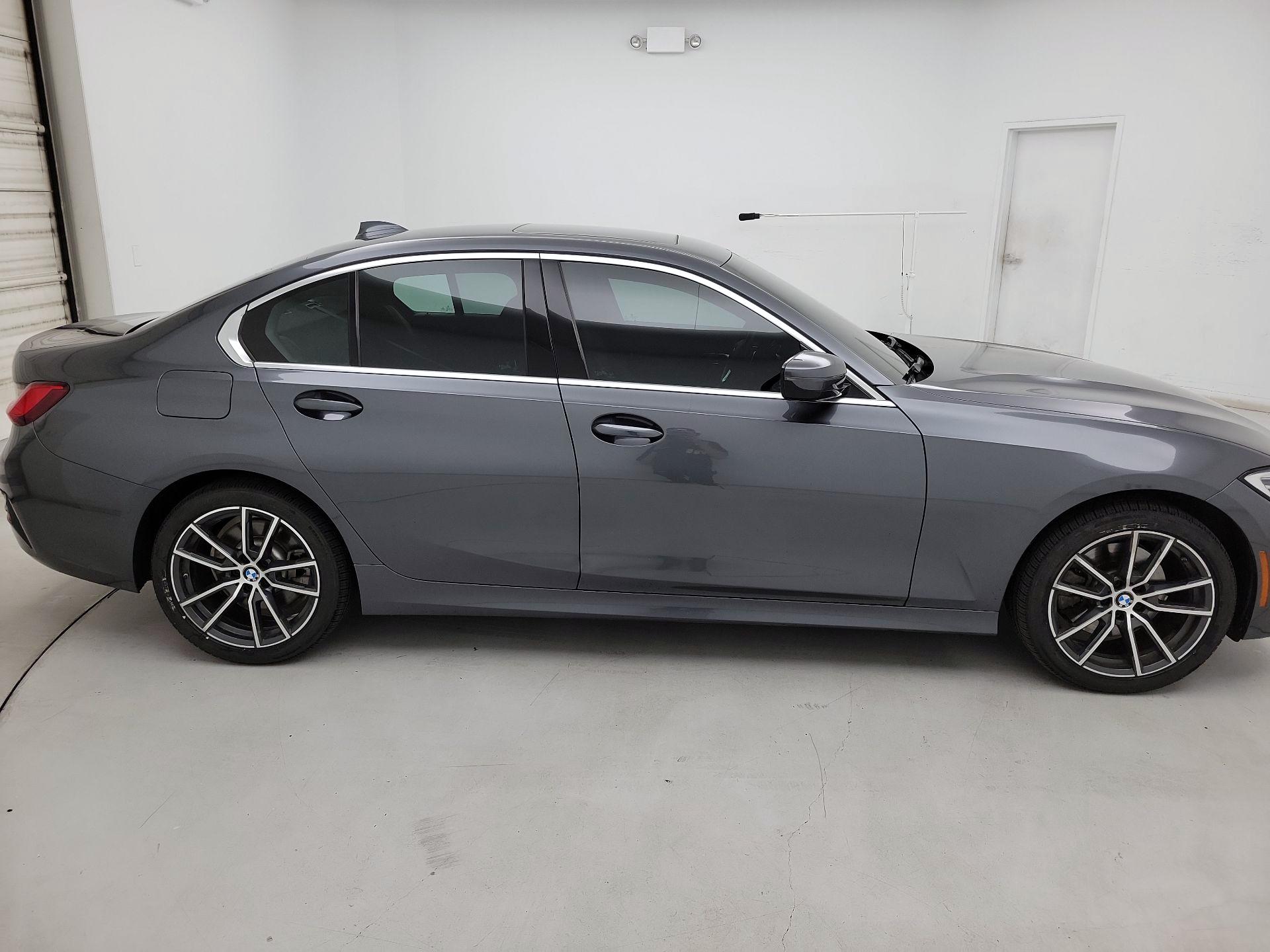 Thumbnail: 2020 BMW 3 Series - 4