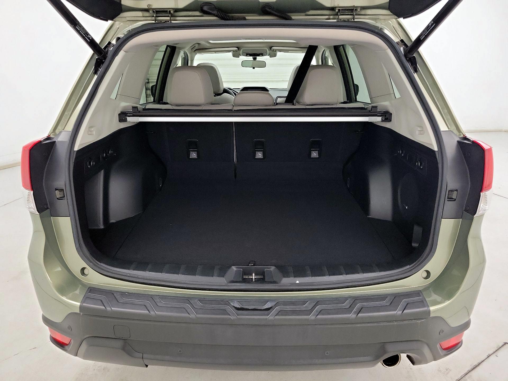 Thumbnail: 2019 Subaru Forester - 19