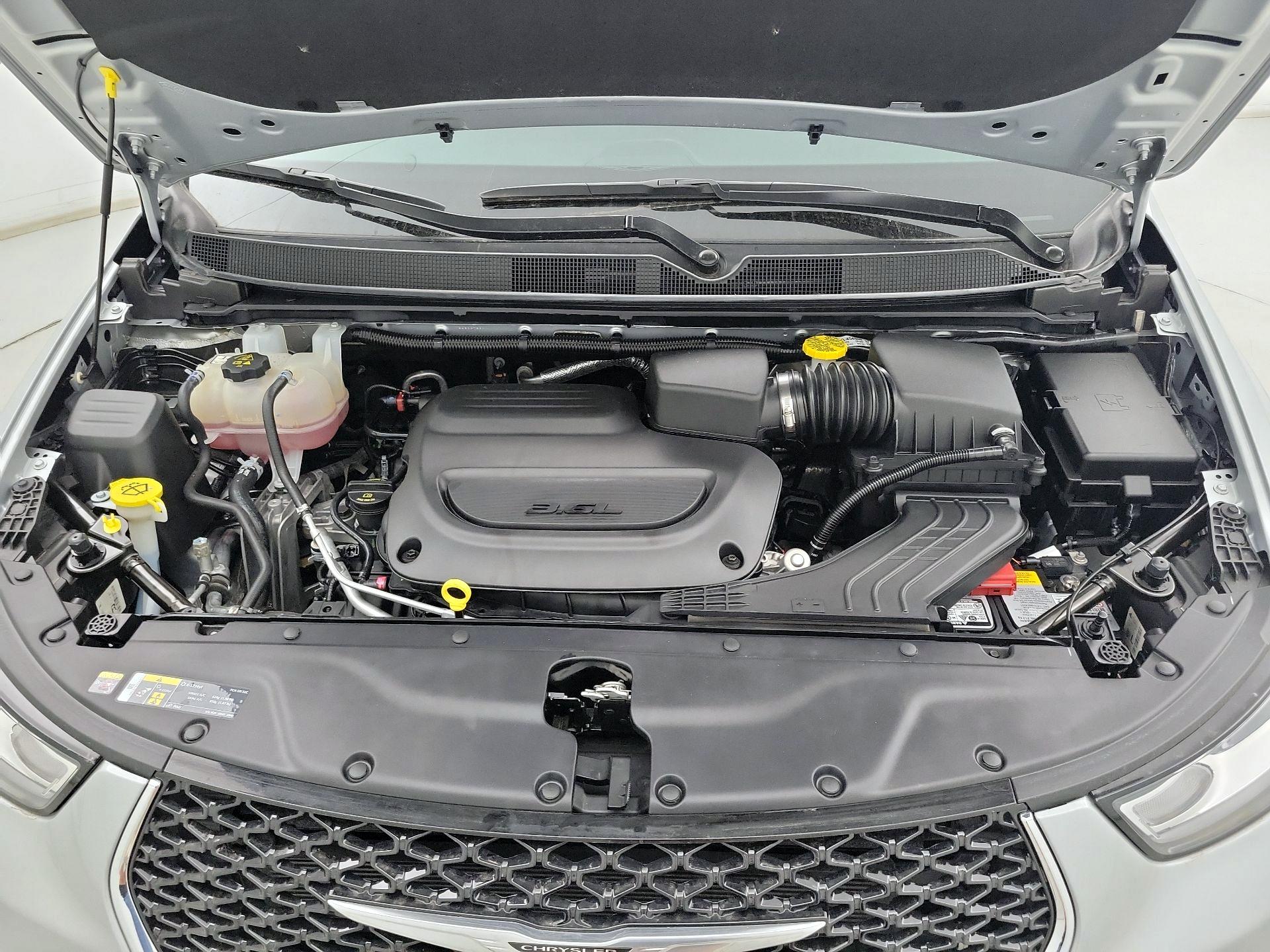 Thumbnail: 2023 Chrysler Pacifica - 20
