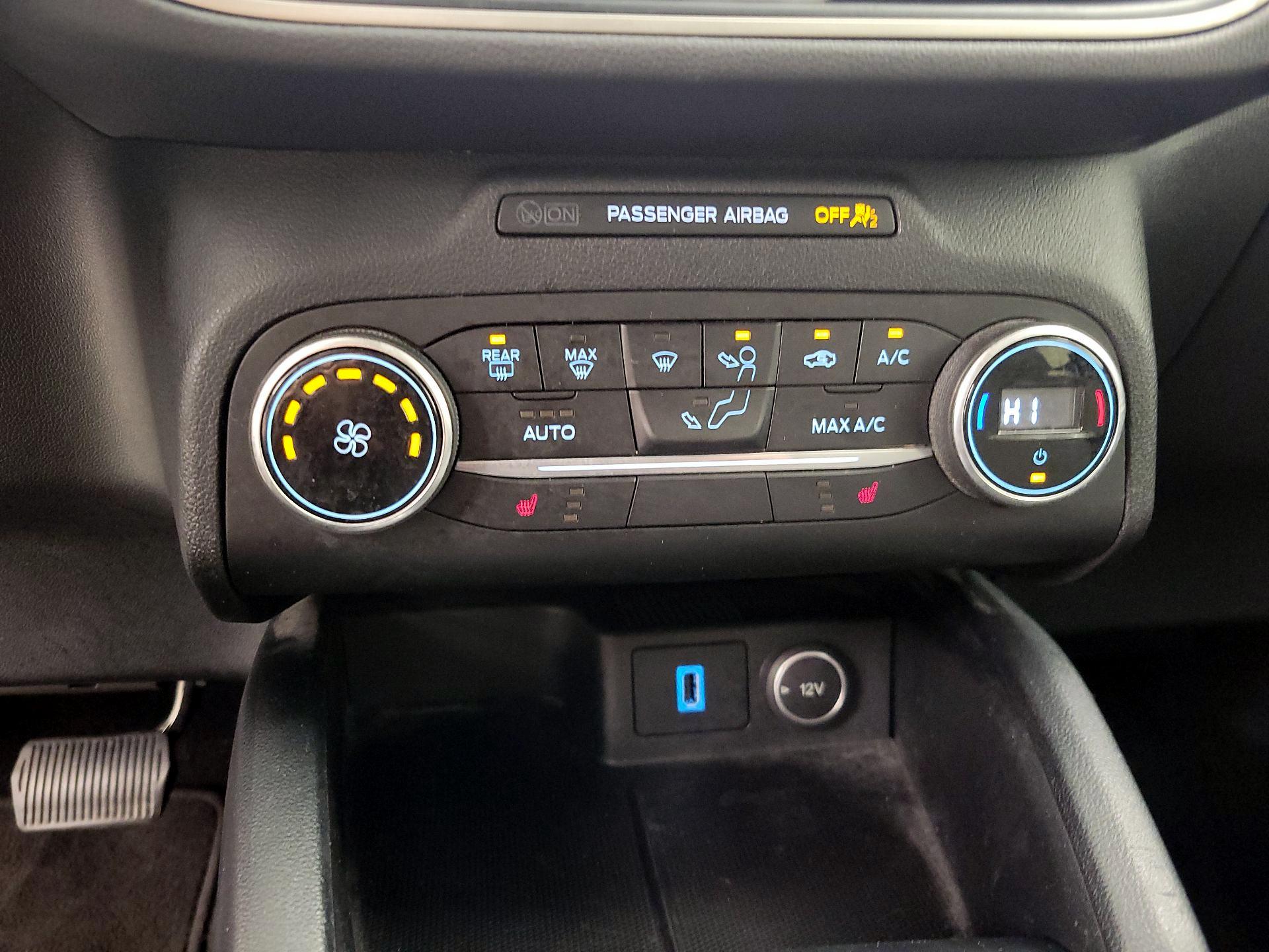 Thumbnail: 2020 Ford Escape - 16