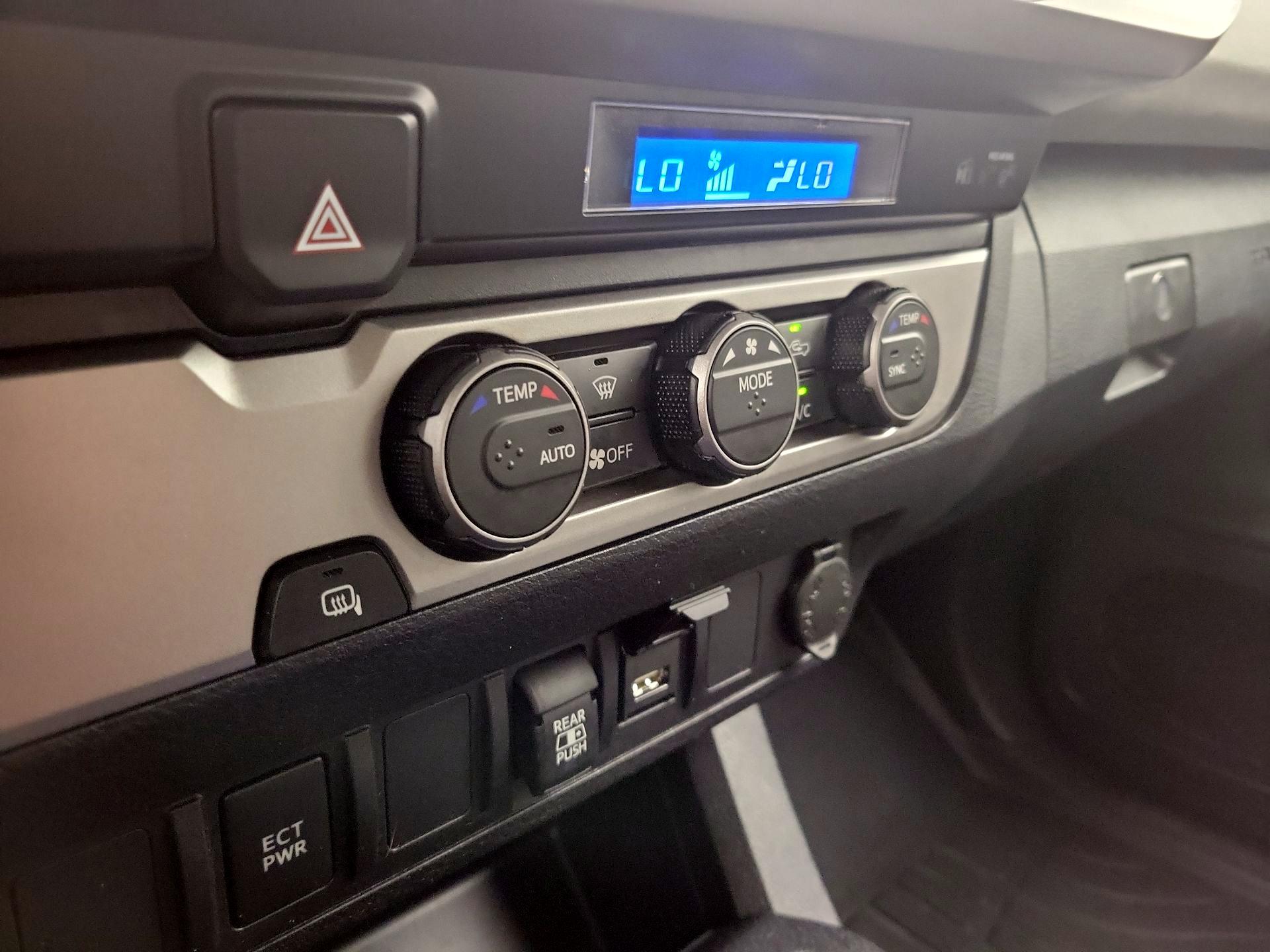 Thumbnail: 2022 Toyota Tacoma - 16