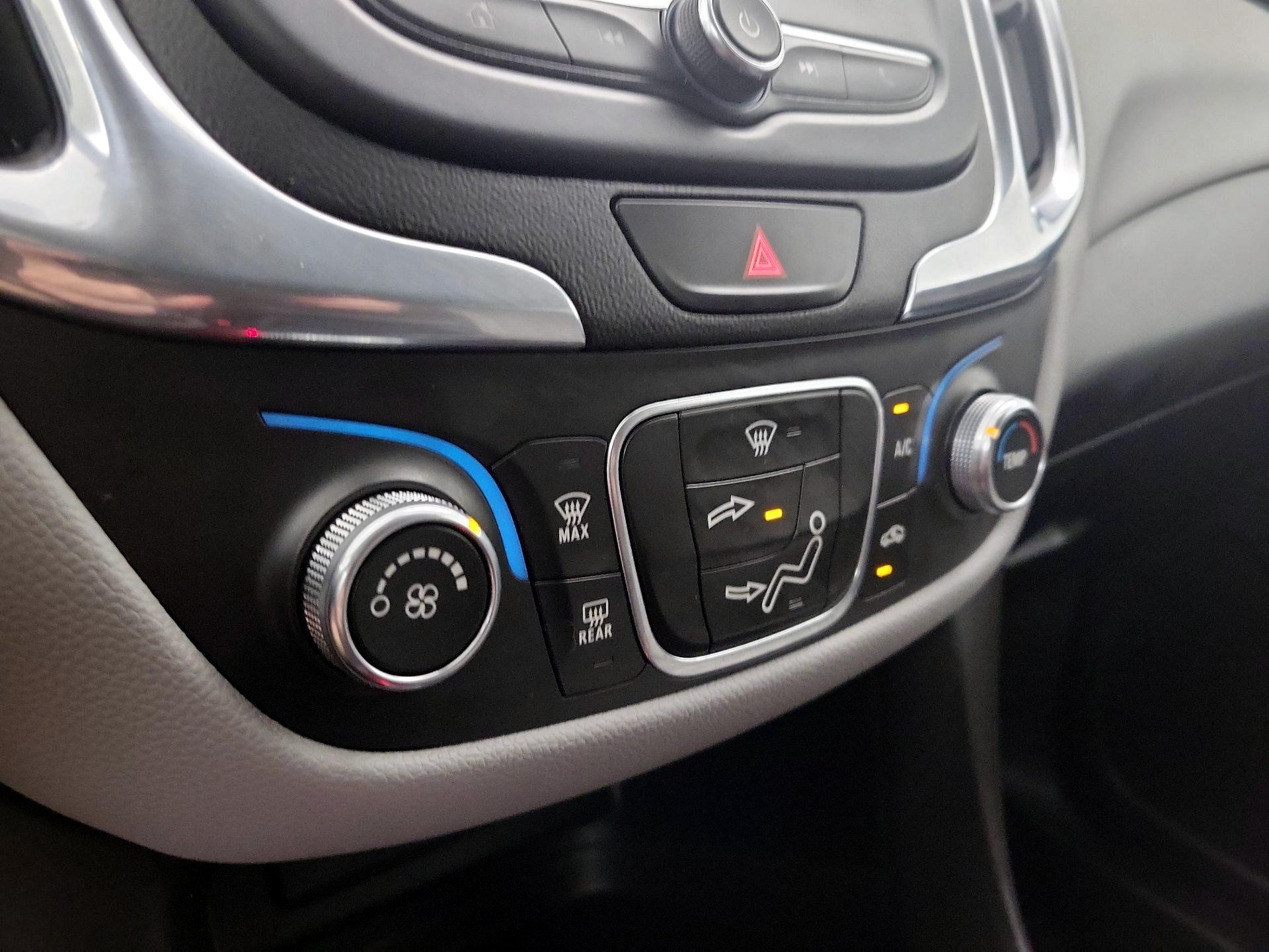 Thumbnail: 2020 Chevrolet Equinox - 16
