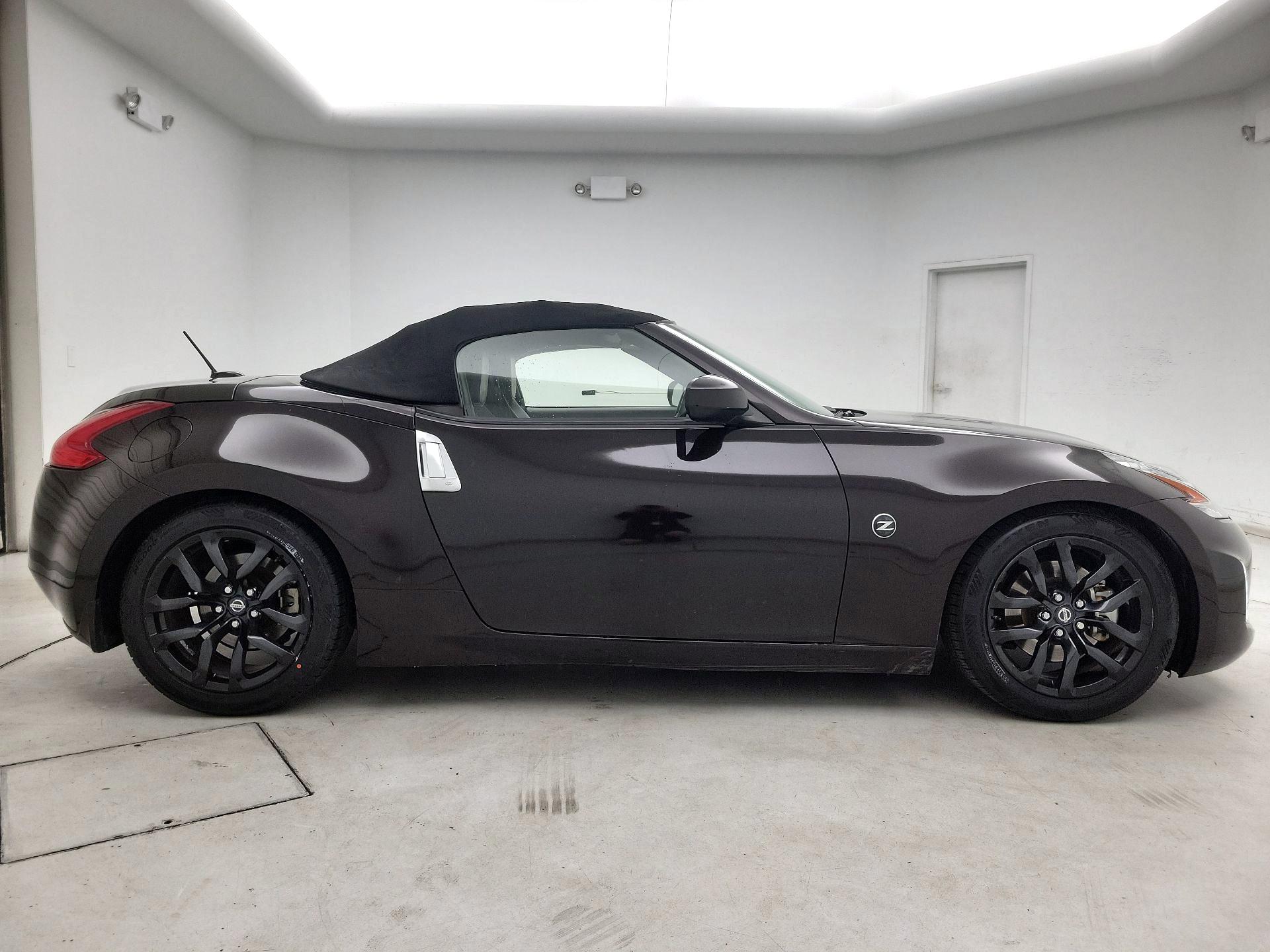 Thumbnail: 2017 Nissan Z - 4