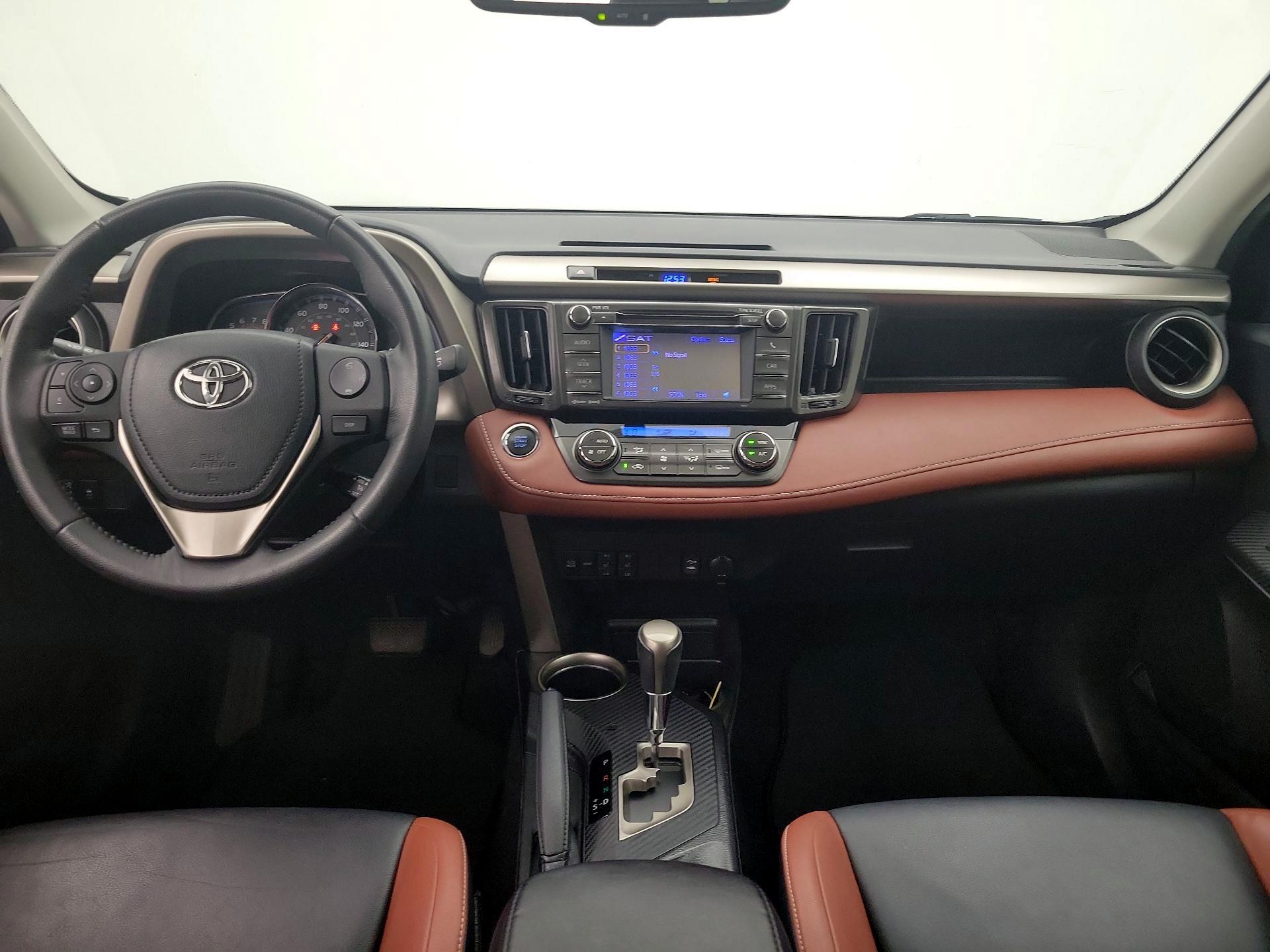 Thumbnail: 2013 Toyota RAV4 - 9