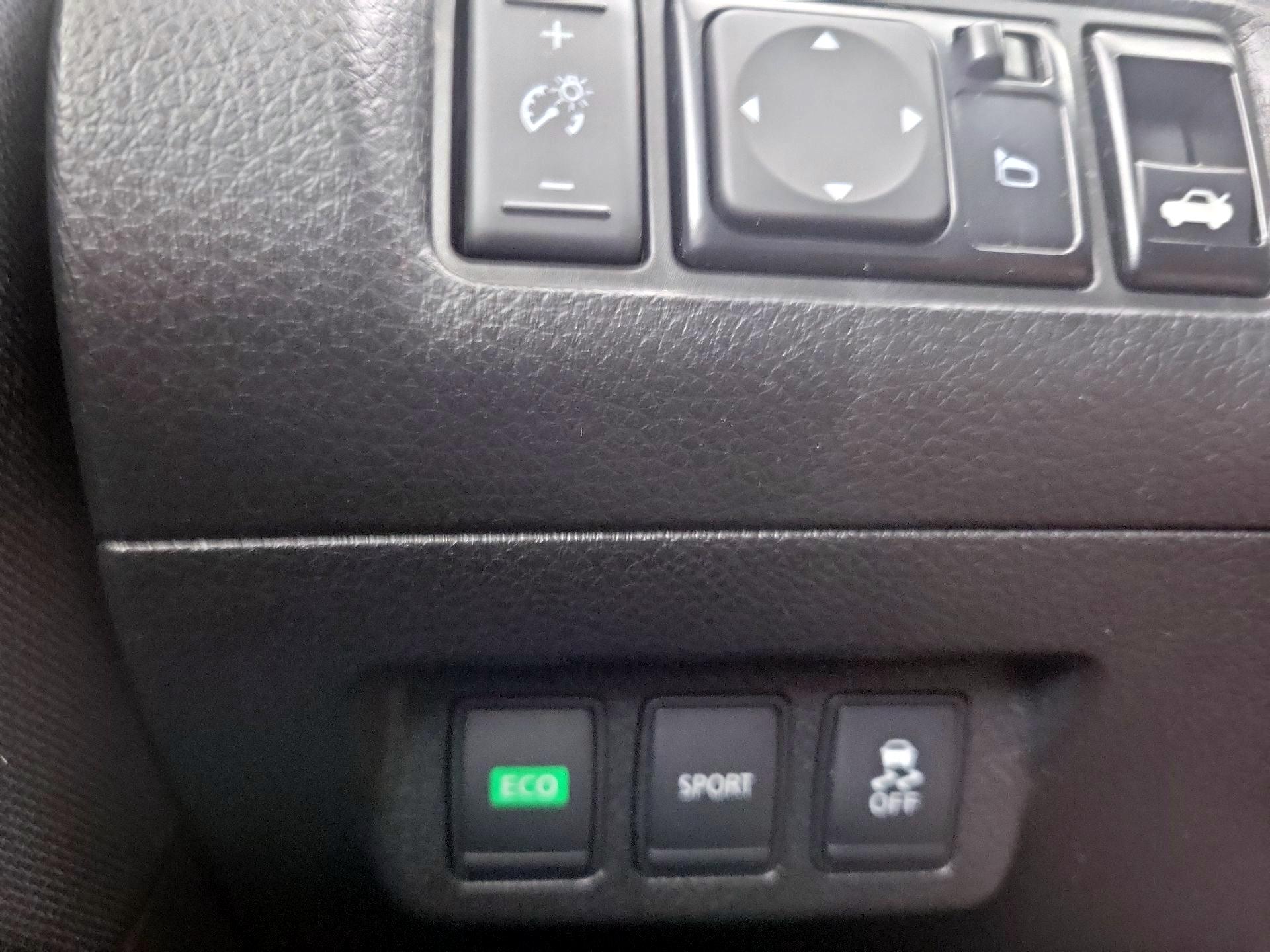 Thumbnail: 2016 Nissan Sentra - 13