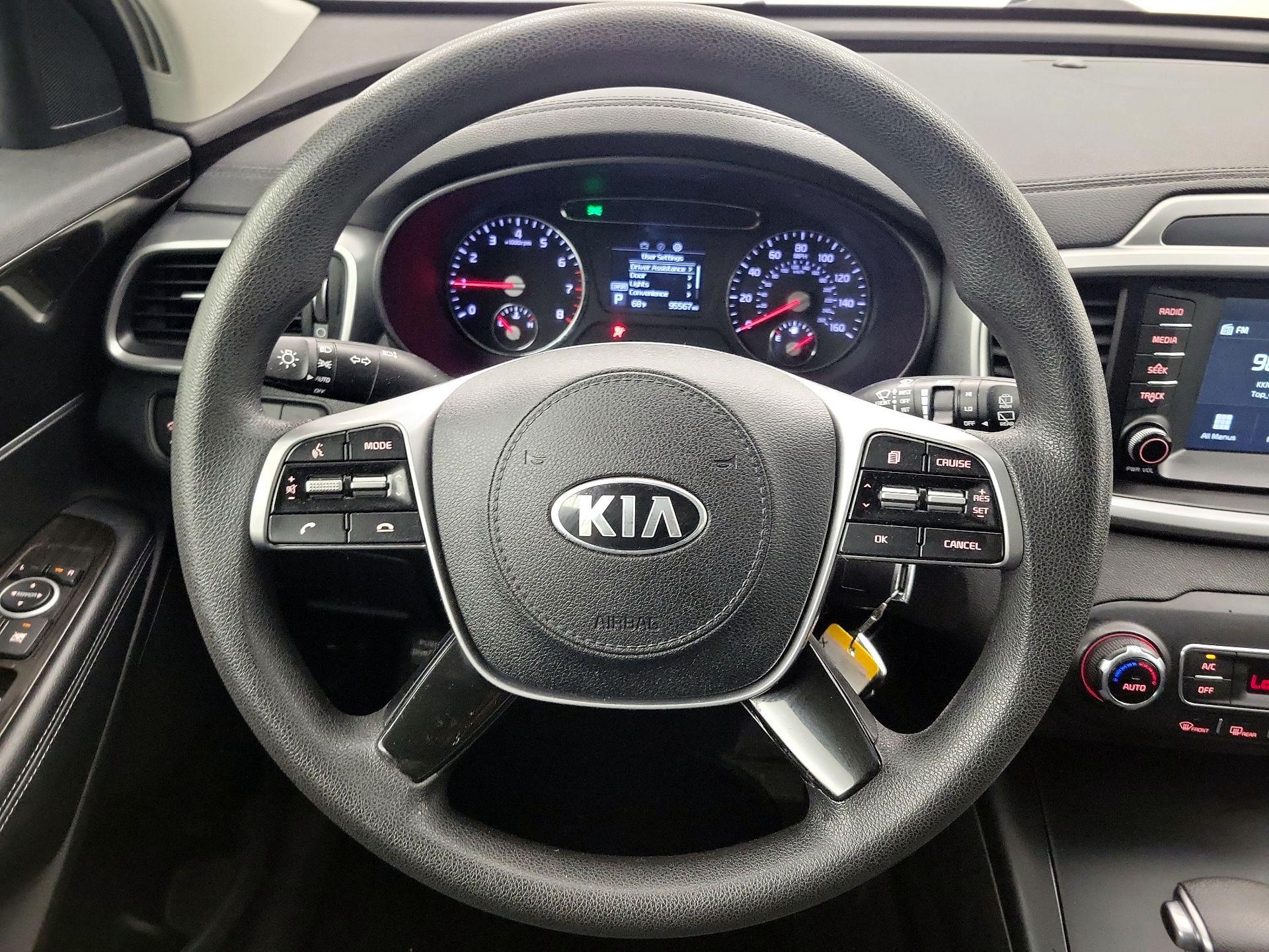 Thumbnail: 2019 Kia Sorento - 10