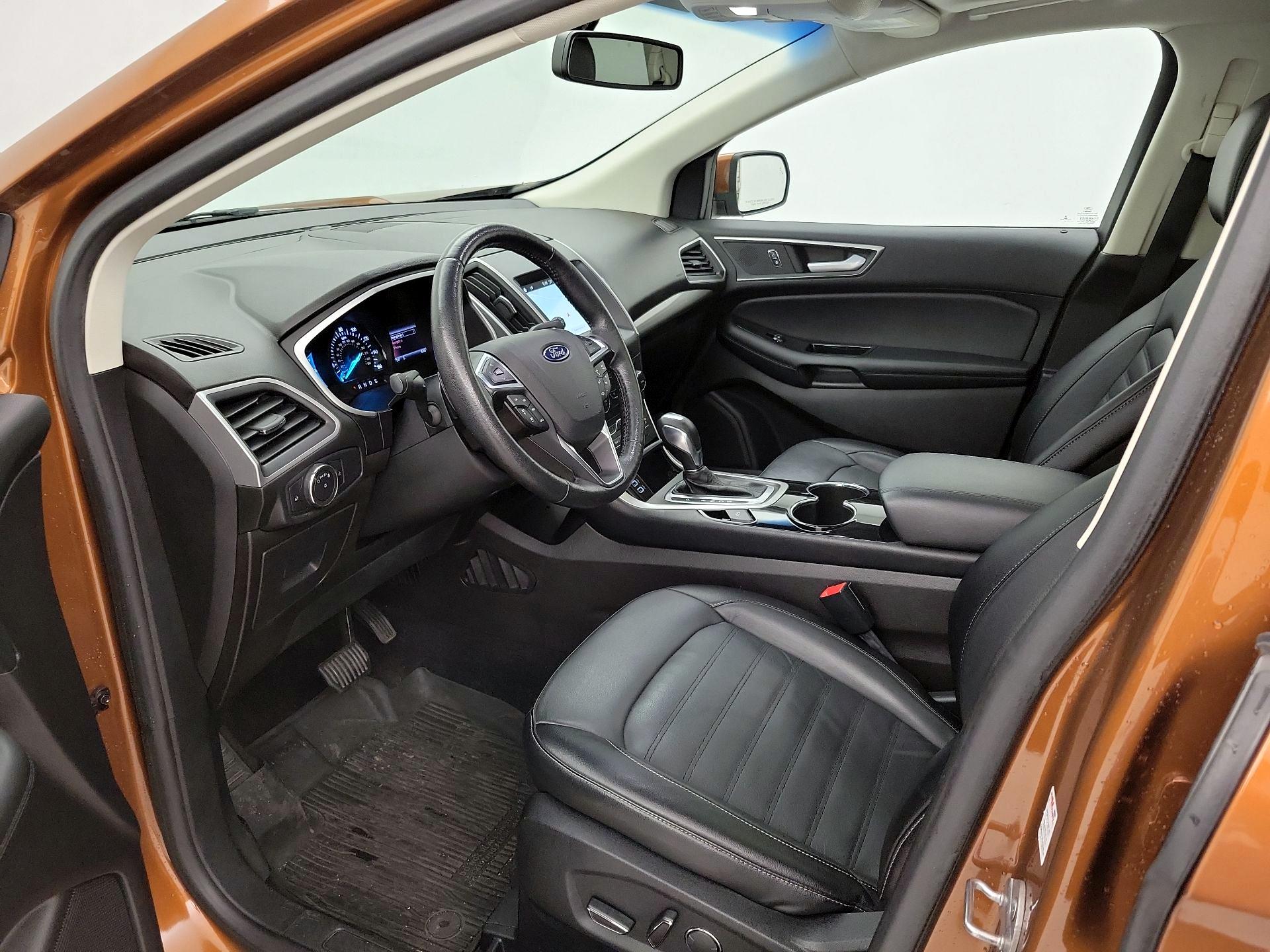 Thumbnail: 2017 Ford Edge - 11