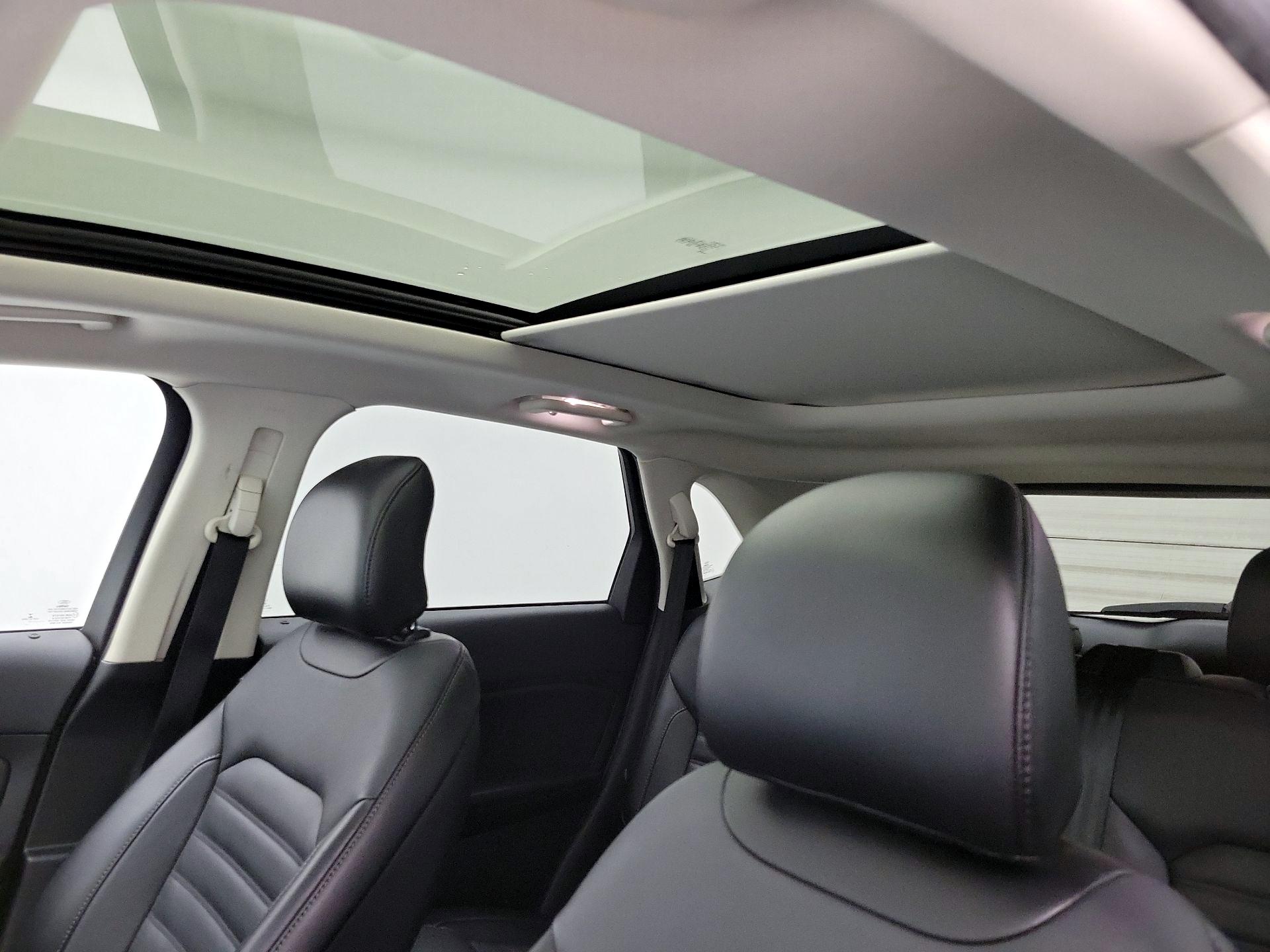 Thumbnail: 2017 Ford Edge - 20