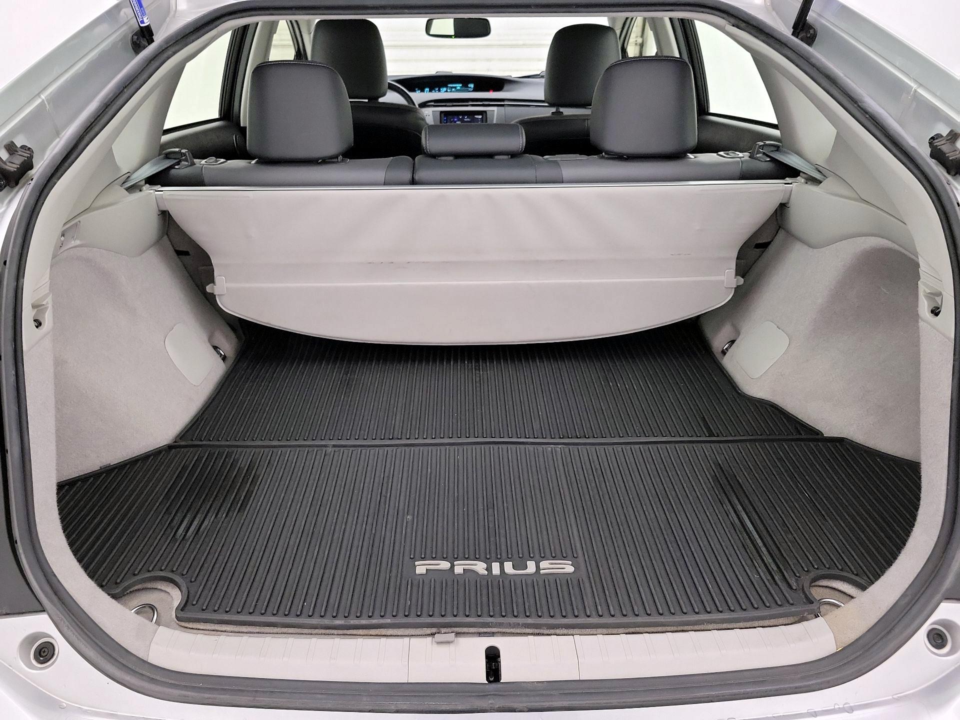 Thumbnail: 2014 Toyota Prius - 20