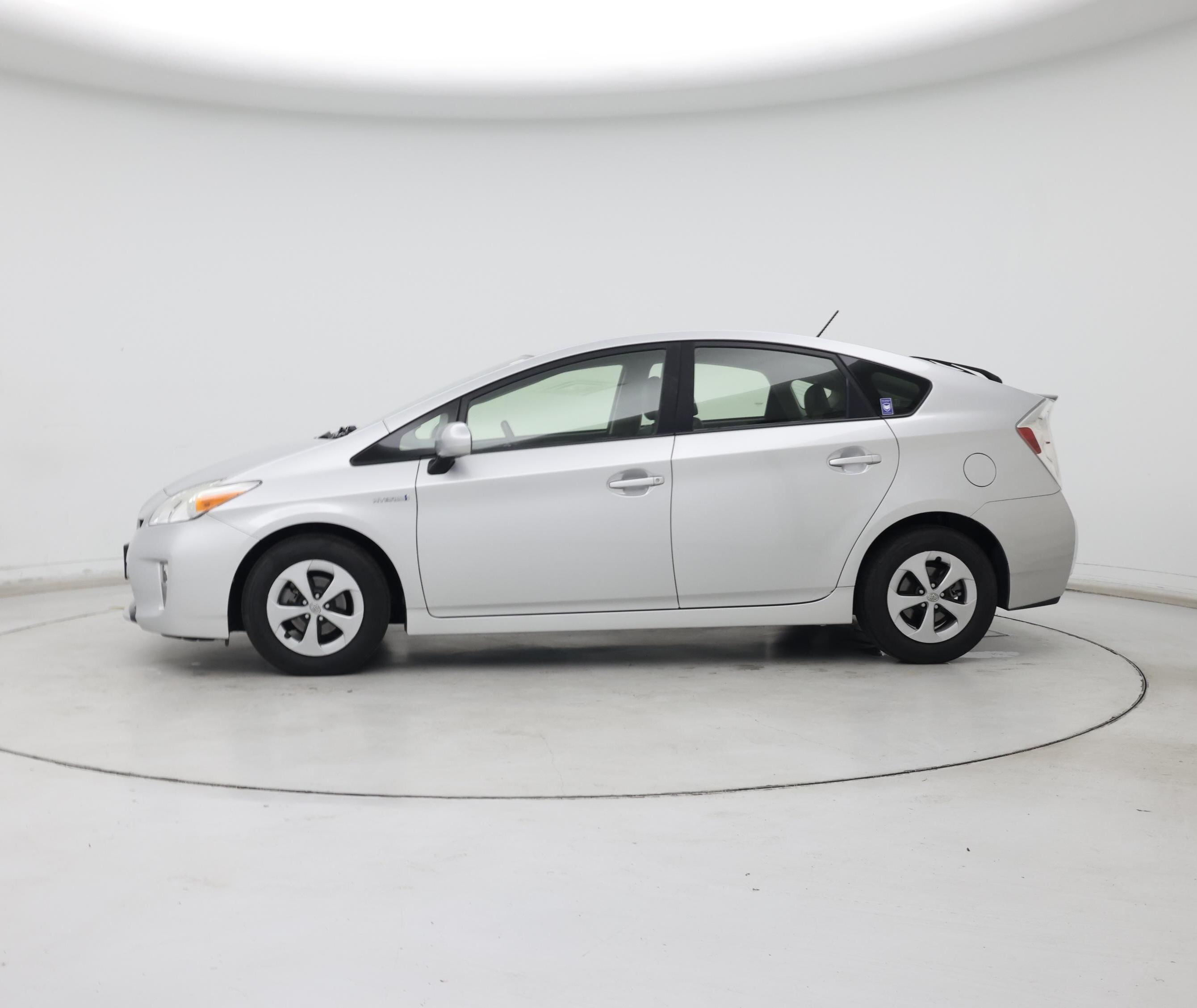 Thumbnail: 2014 Toyota Prius - 3