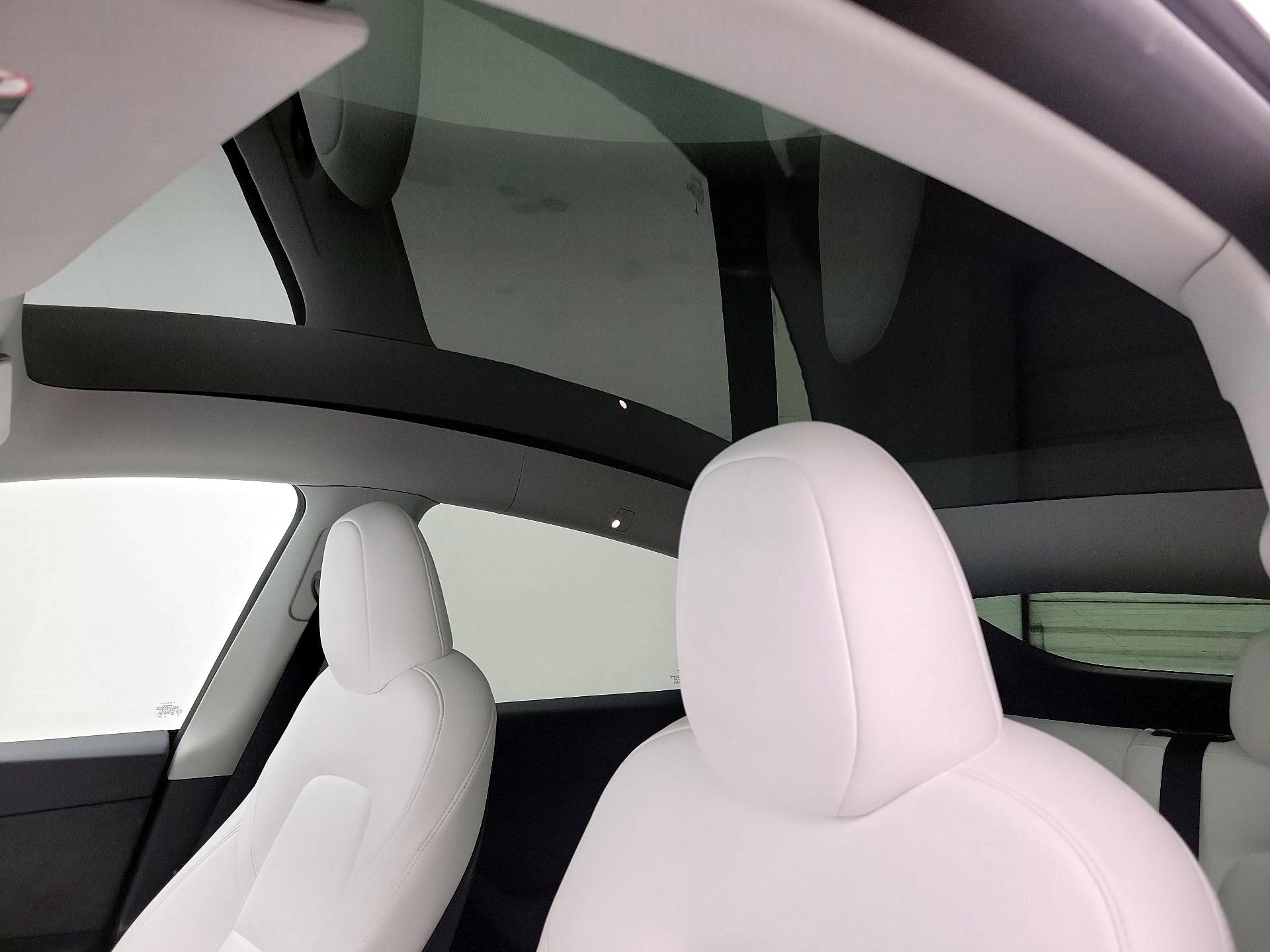 Thumbnail: 2025 Tesla Model Y - 18