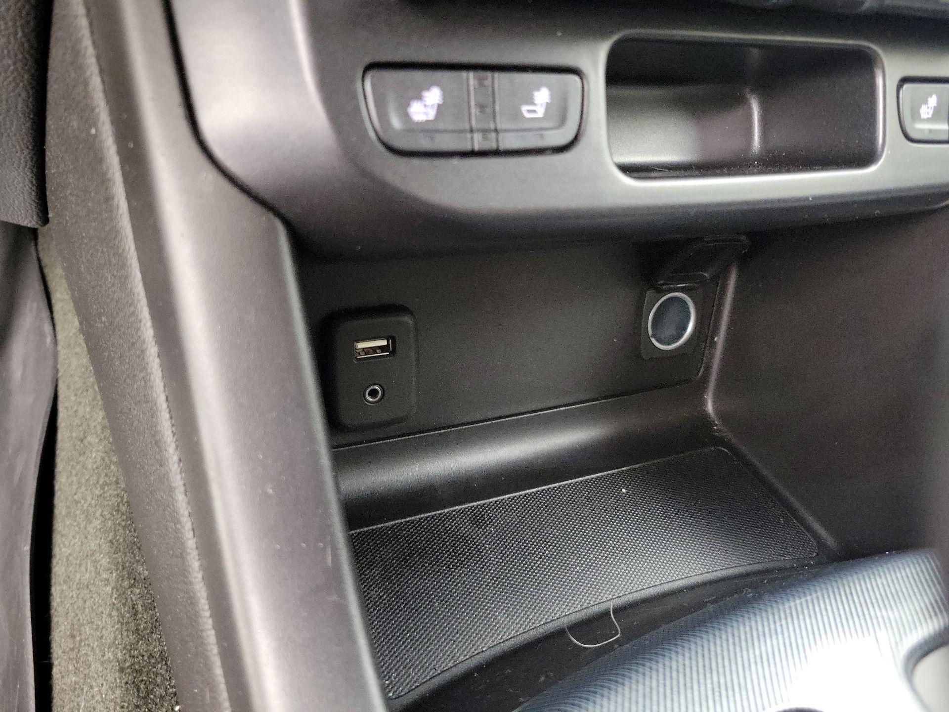 Thumbnail: 2016 Chevrolet Colorado - 18