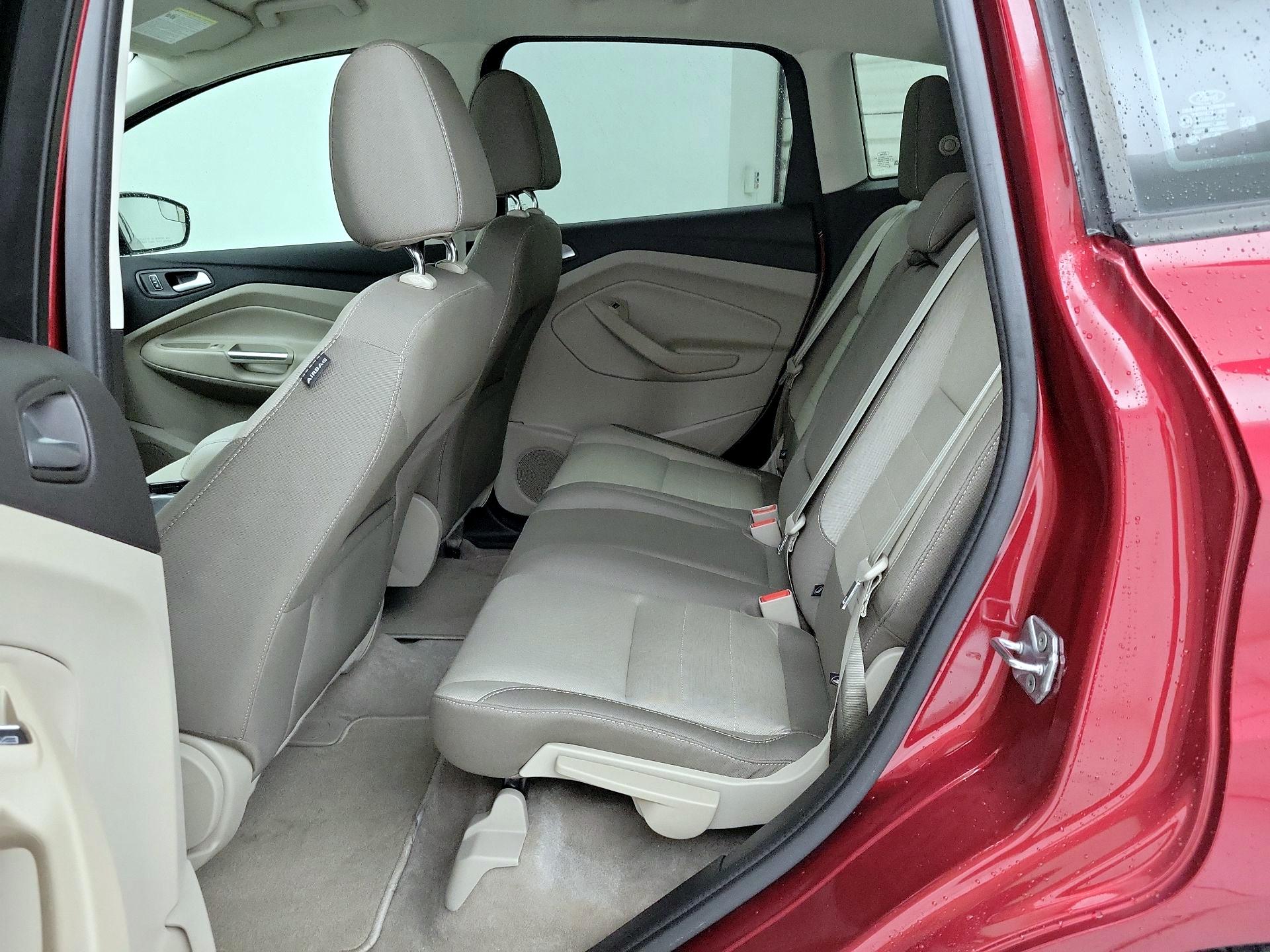 Thumbnail: 2016 Ford C-Max - 18