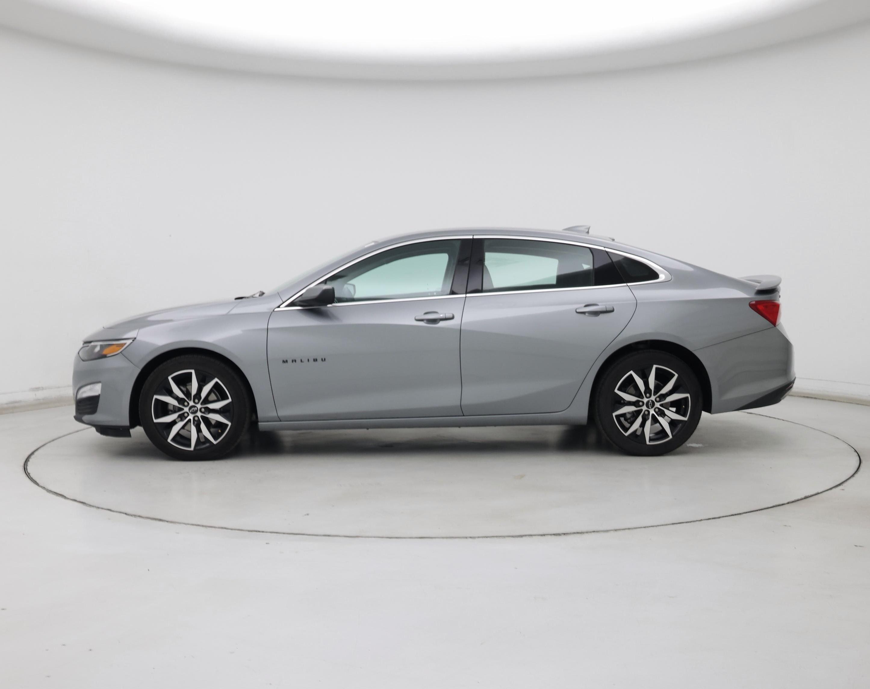 Thumbnail: 2024 Chevrolet Malibu - 3