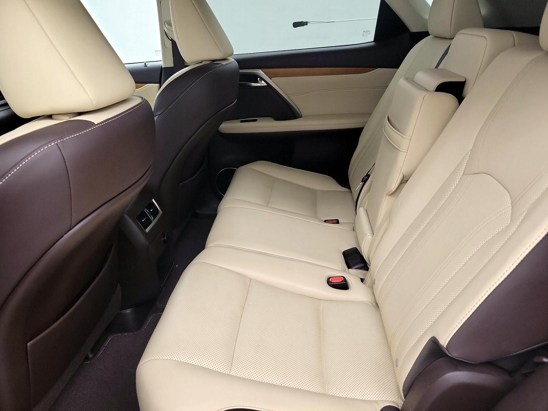 Thumbnail: 2019 Lexus RX - 18