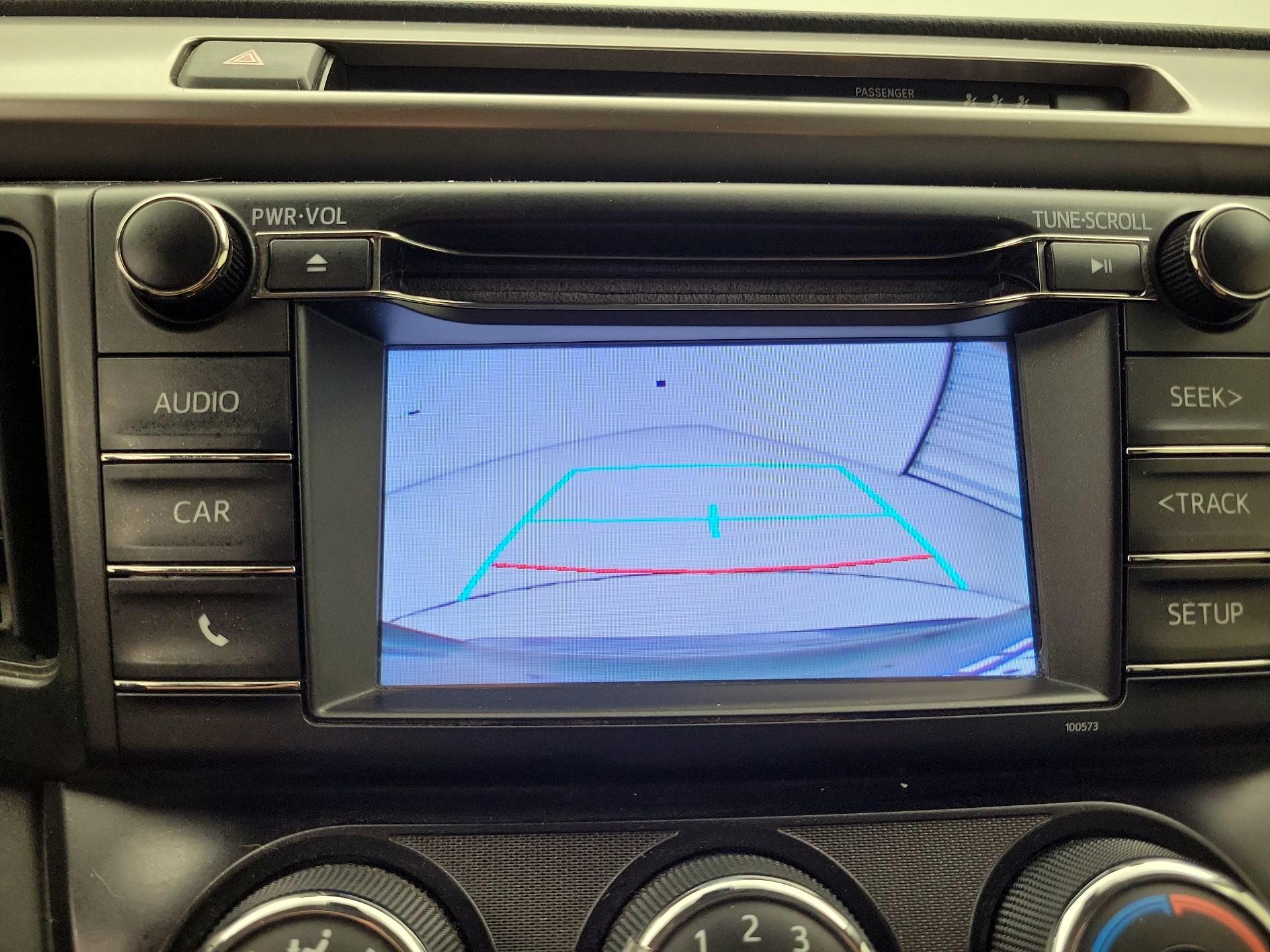 Thumbnail: 2018 Toyota RAV4 - 14