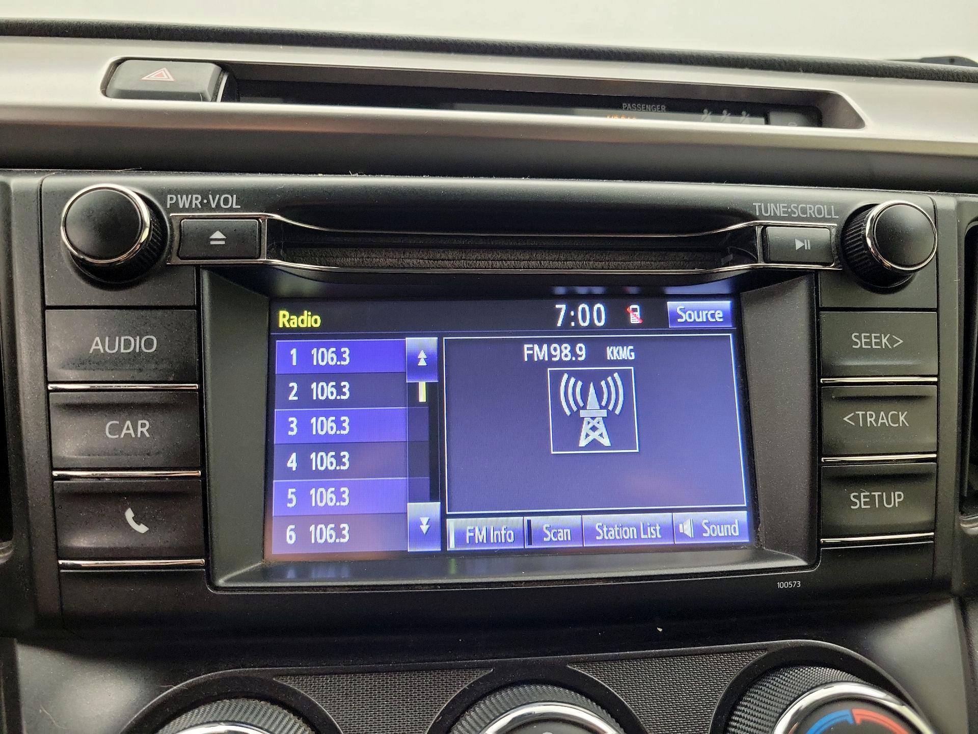 Thumbnail: 2018 Toyota RAV4 - 15