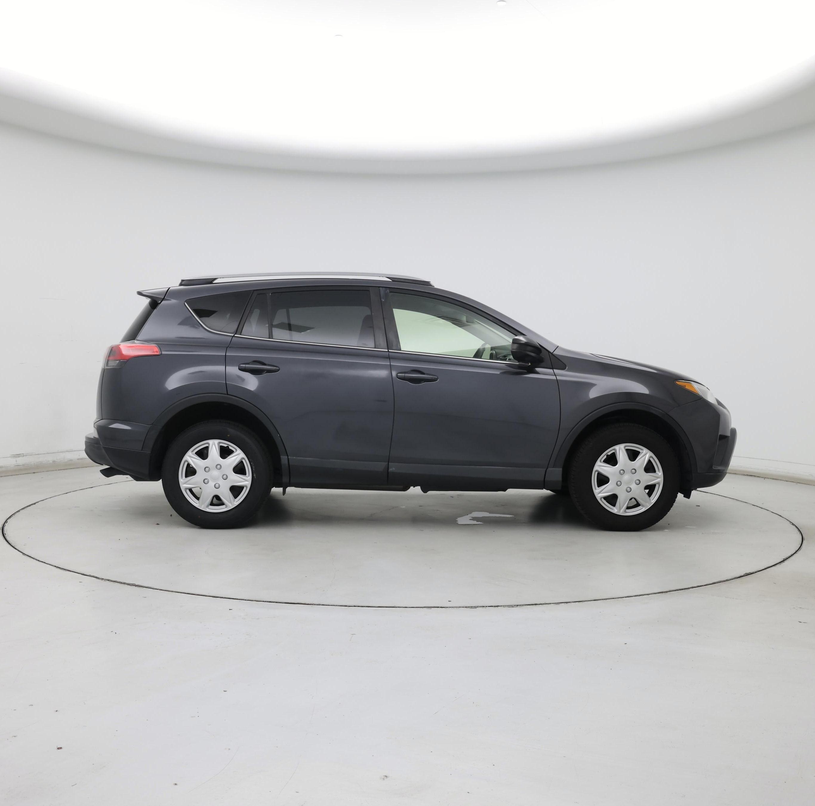 Thumbnail: 2018 Toyota RAV4 - 7