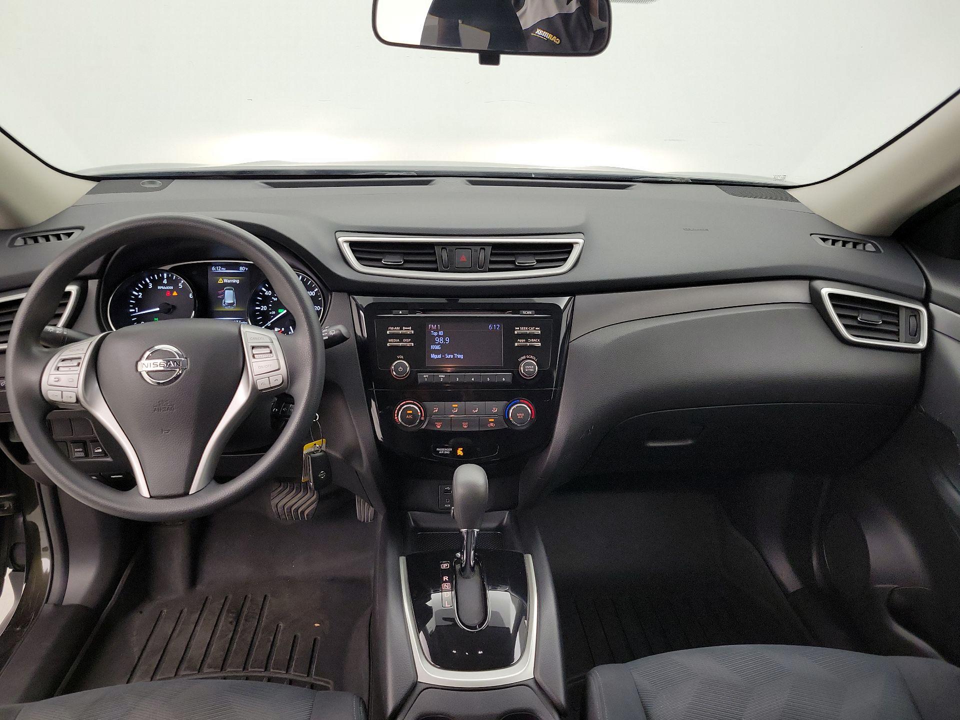 Thumbnail: 2016 Nissan Rogue - 9