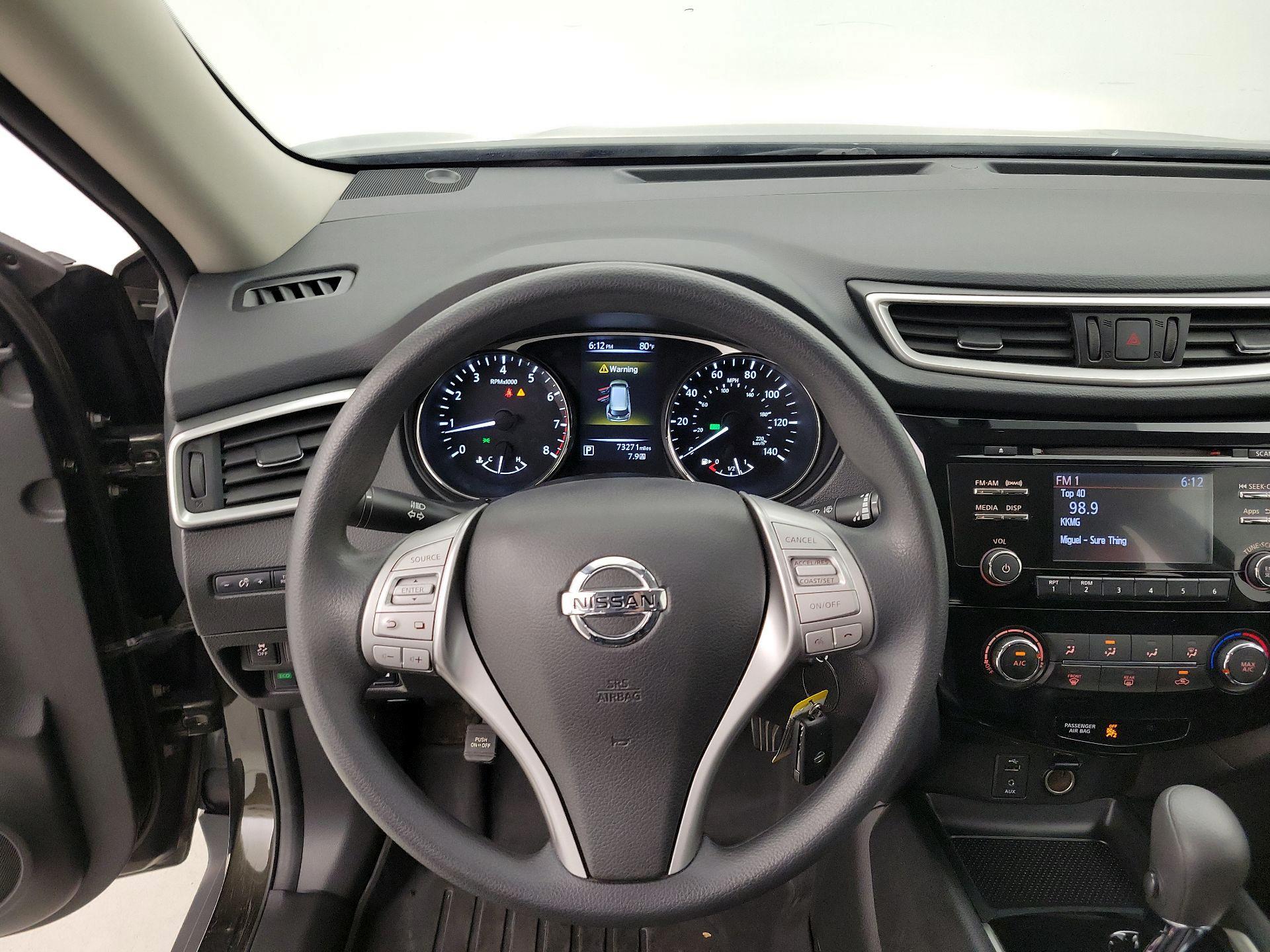 Thumbnail: 2016 Nissan Rogue - 10