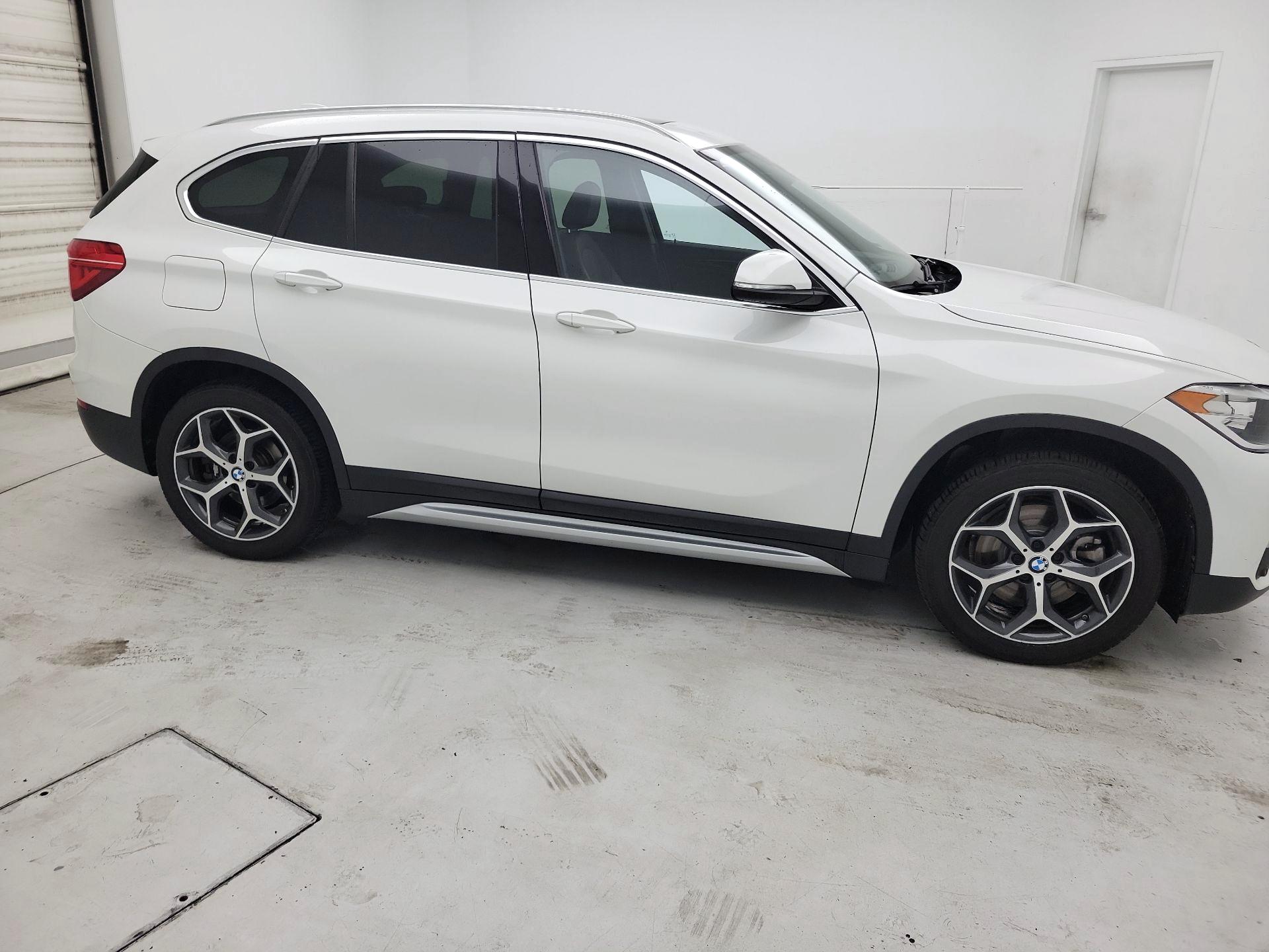 Thumbnail: 2019 BMW X1 - 4