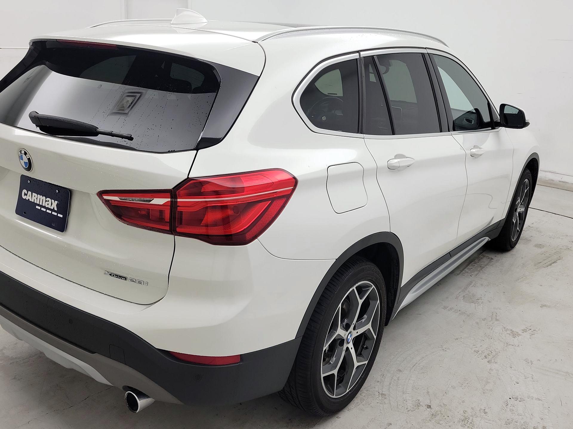 Thumbnail: 2019 BMW X1 - 5