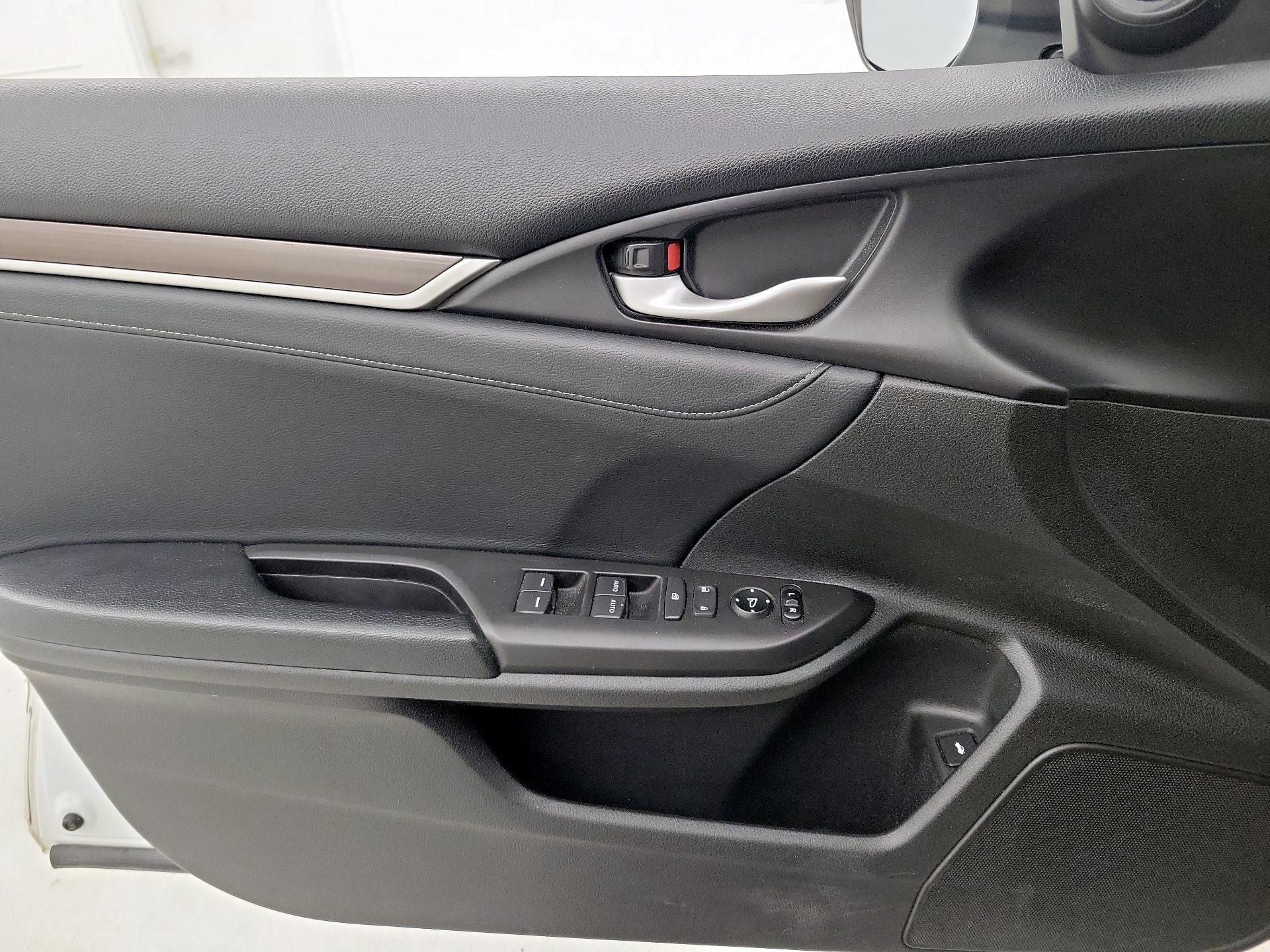 Thumbnail: 2019 Honda Civic - 12