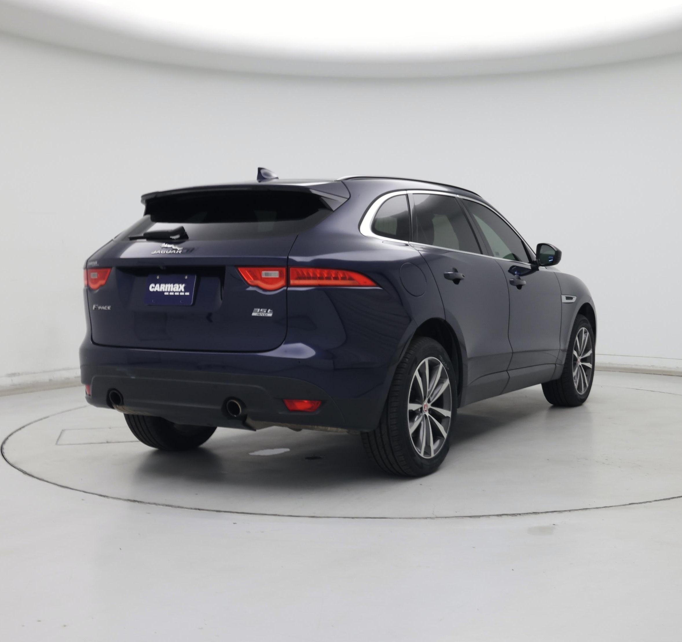 Thumbnail: 2018 Jaguar F-Pace - 8