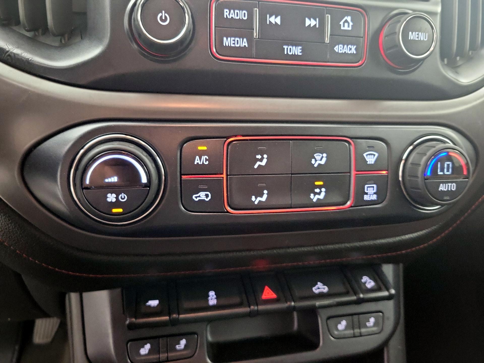 Thumbnail: 2015 GMC Canyon - 15