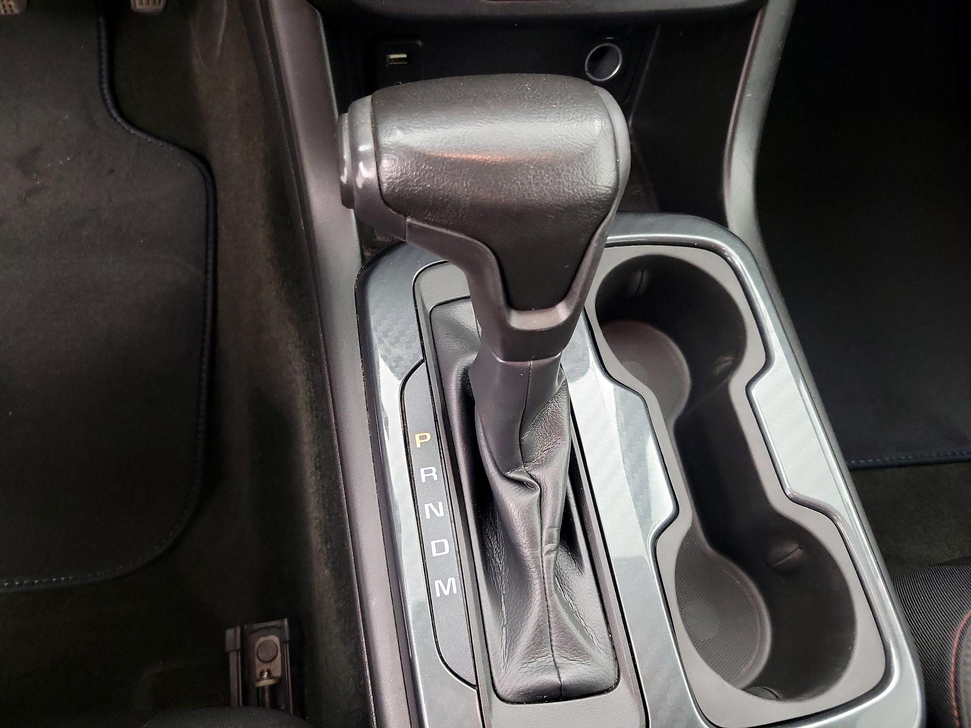Thumbnail: 2015 GMC Canyon - 16