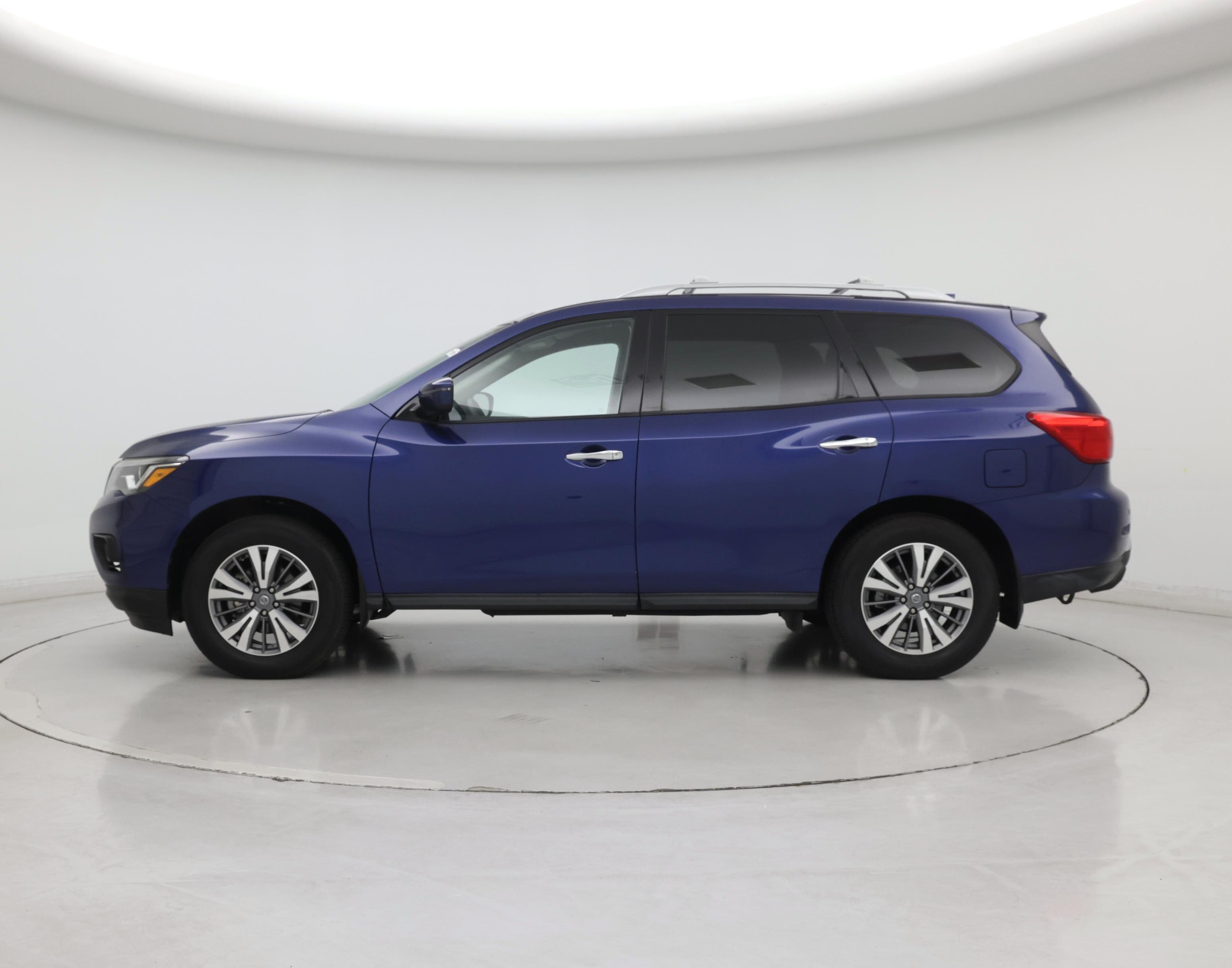 Thumbnail: 2020 Nissan Pathfinder - 3