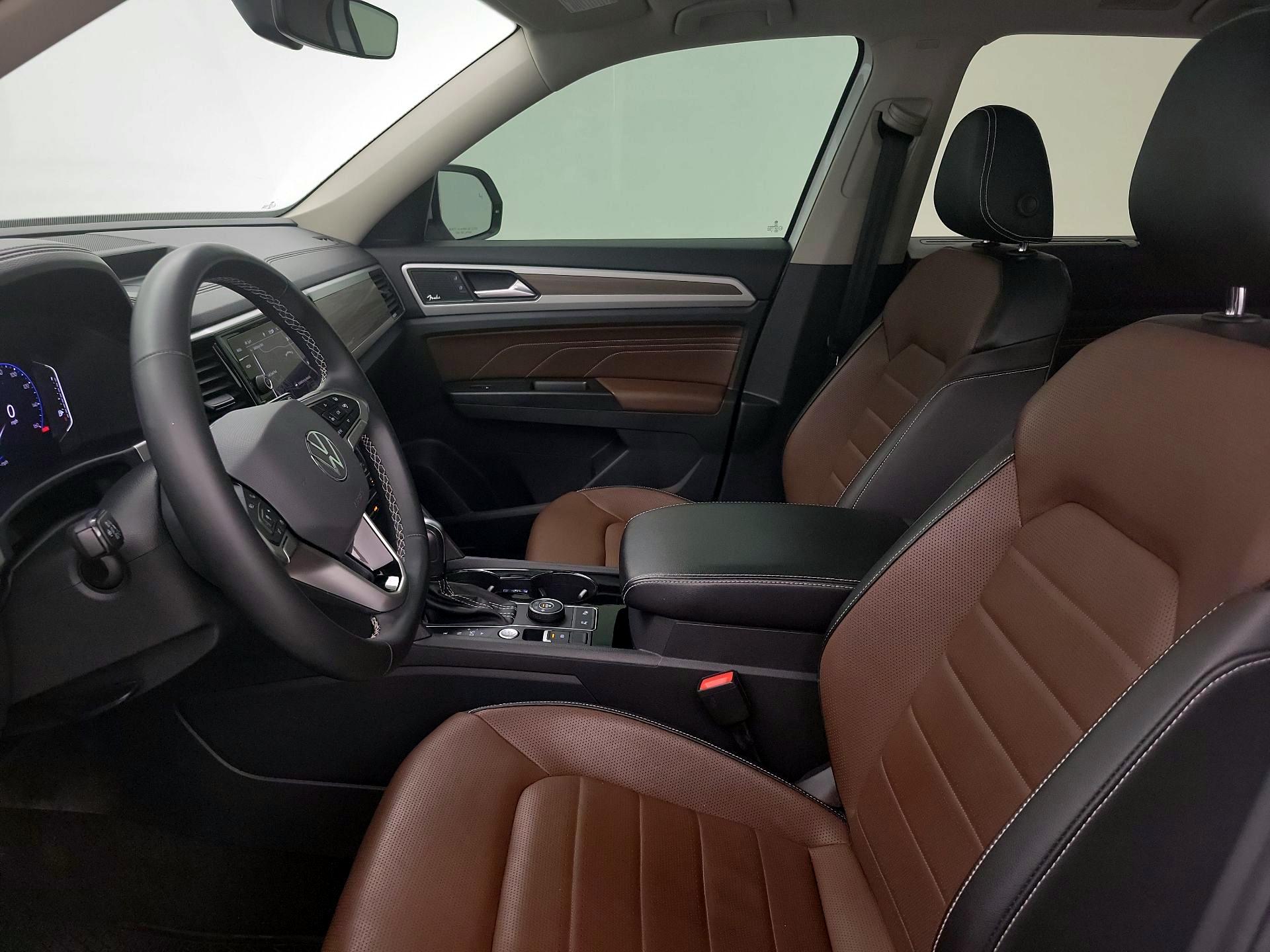 Thumbnail: 2021 Volkswagen Atlas - 11