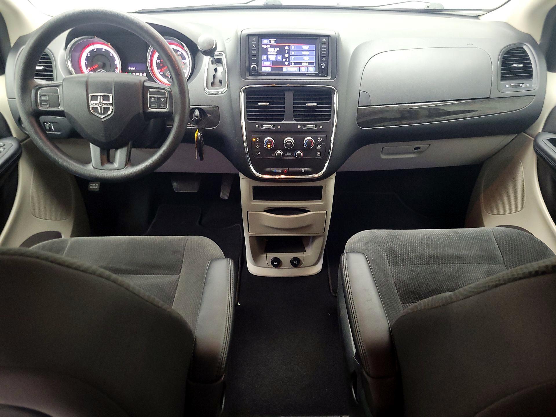 Thumbnail: 2019 Dodge Grand Caravan - 9