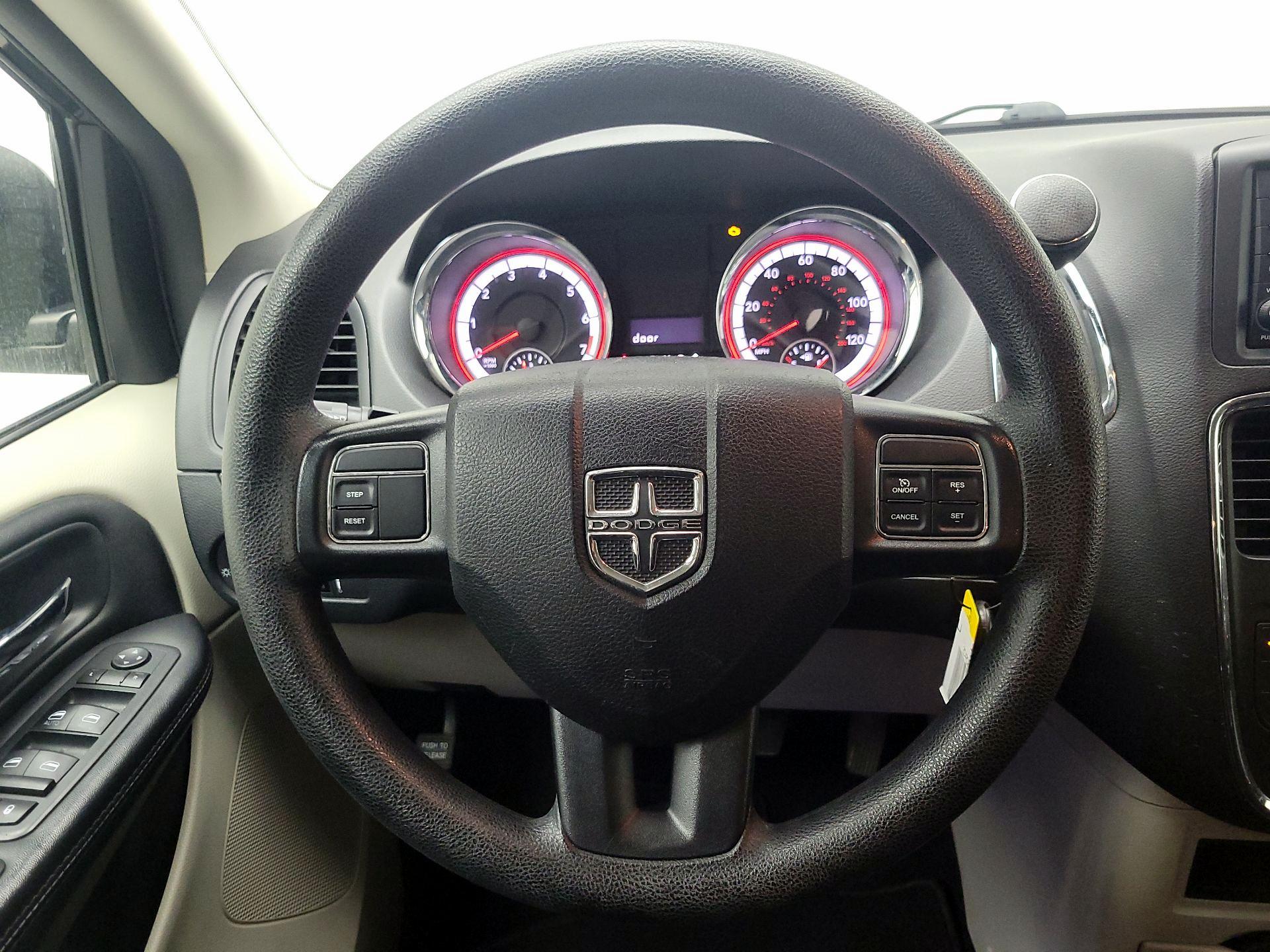 Thumbnail: 2019 Dodge Grand Caravan - 10
