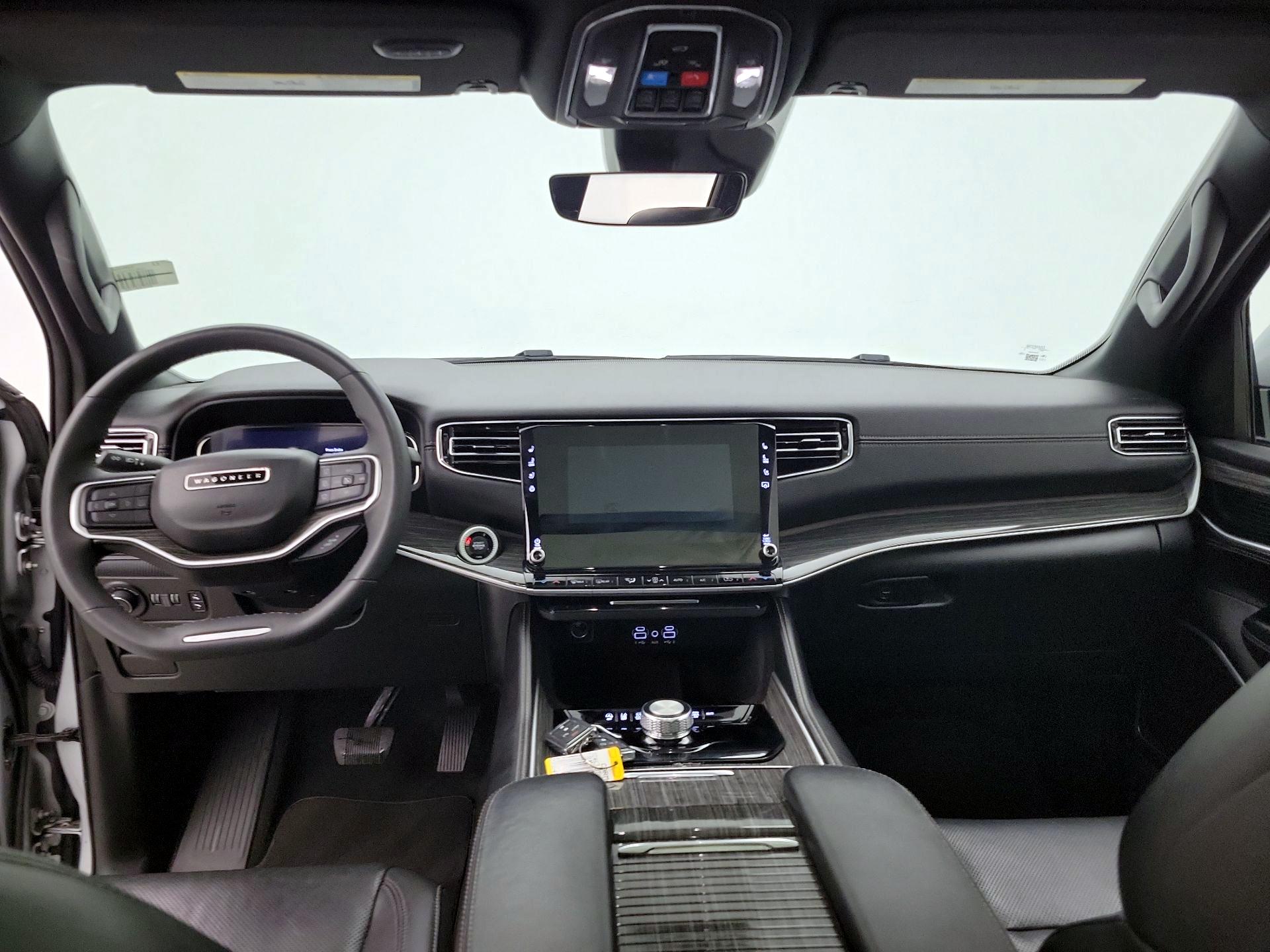 Thumbnail: 2022 Jeep Wagoneer - 9