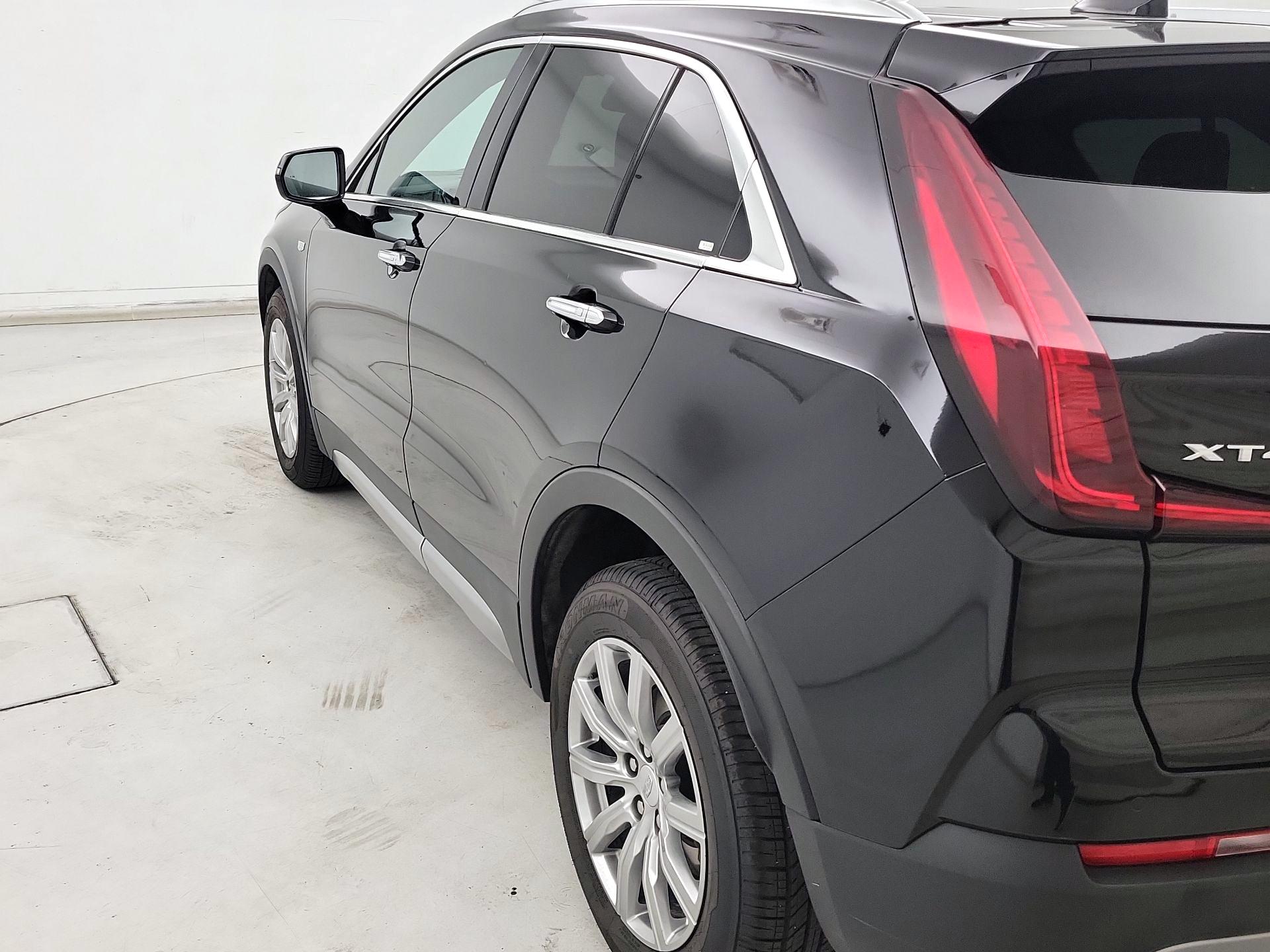 Thumbnail: 2023 Cadillac XT4 - 7