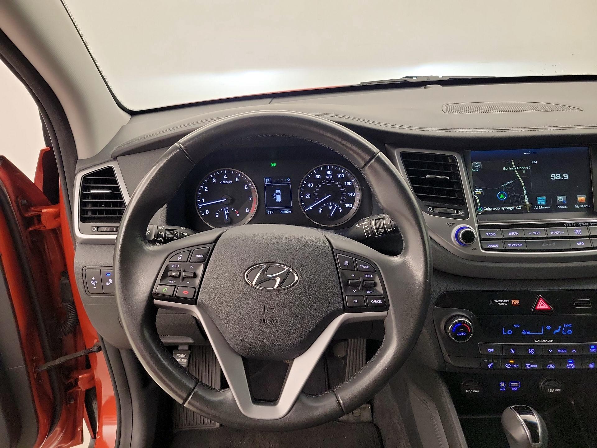 Thumbnail: 2017 Hyundai Tucson - 10