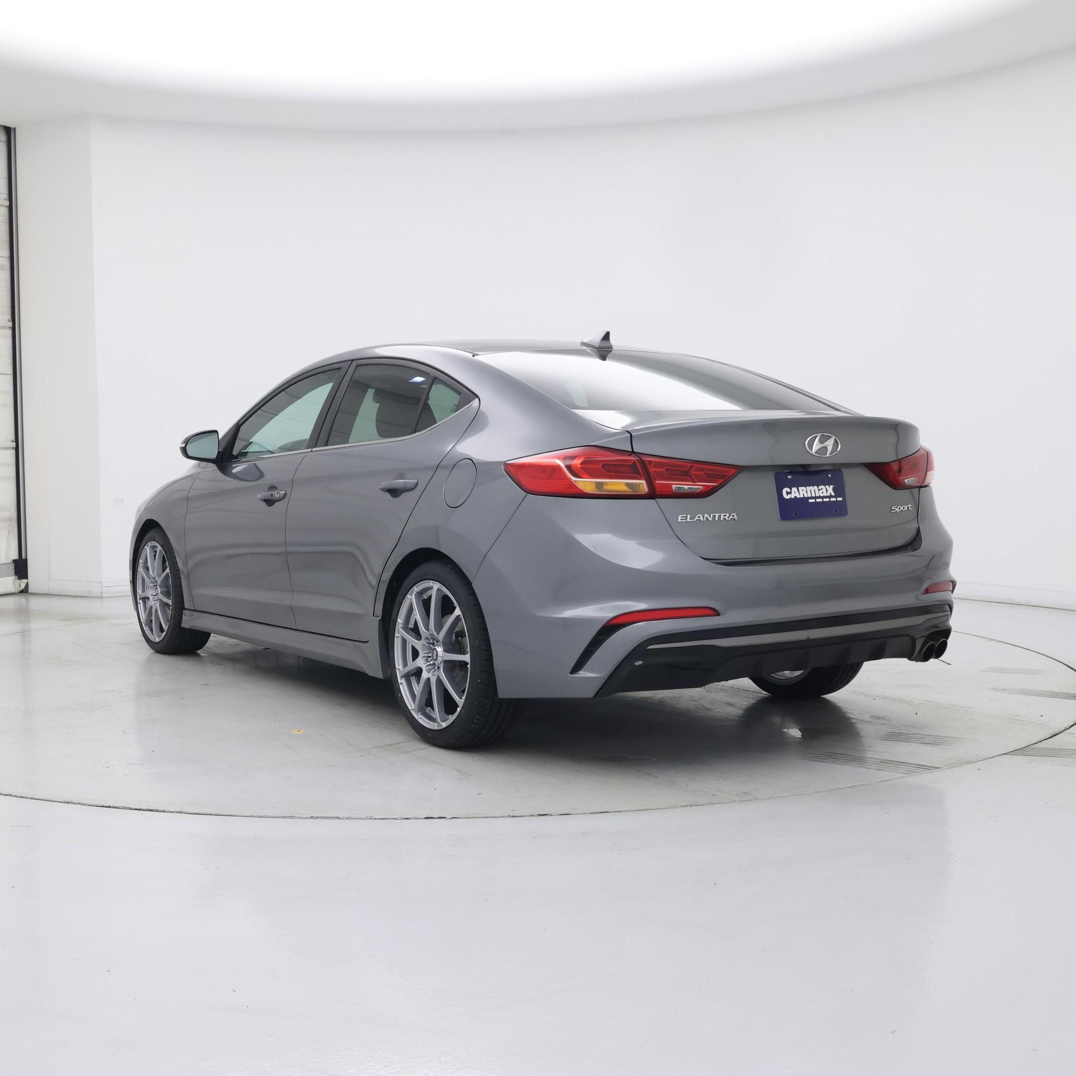 Thumbnail: 2017 Hyundai Elantra - 2