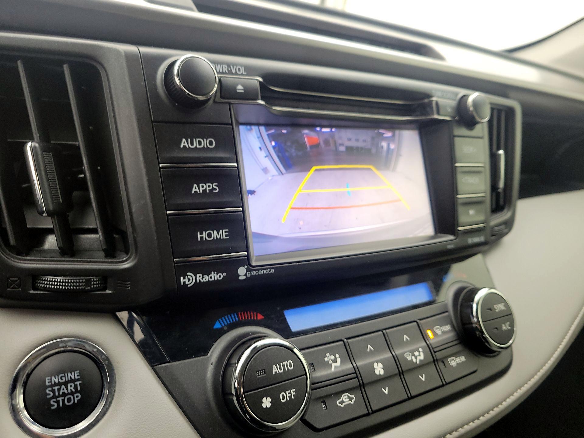 Thumbnail: 2018 Toyota RAV4 - 14