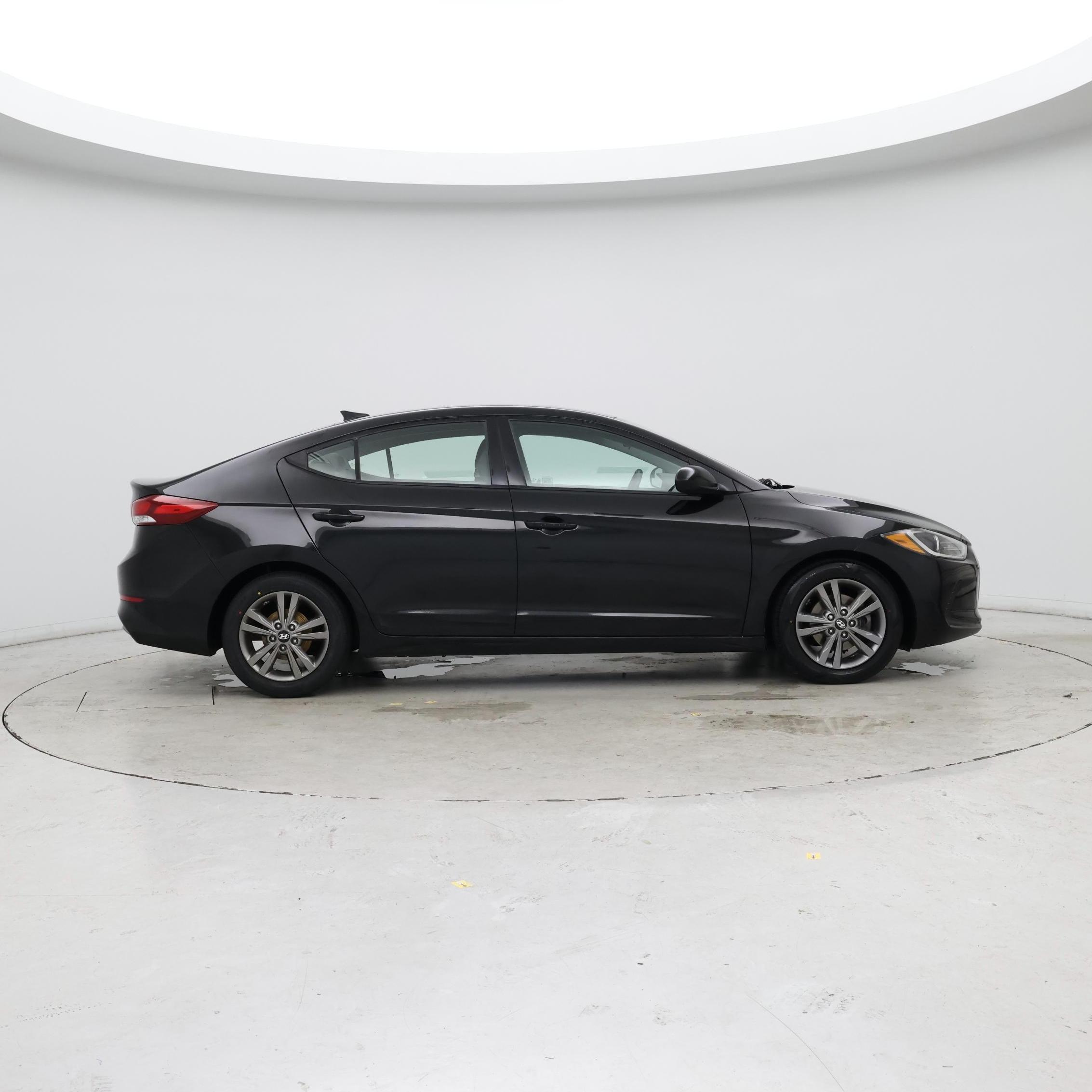 Thumbnail: 2017 Hyundai Elantra - 7