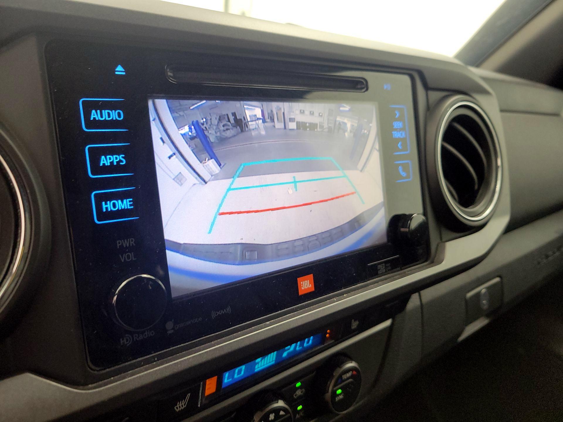 Thumbnail: 2019 Toyota Tacoma - 15