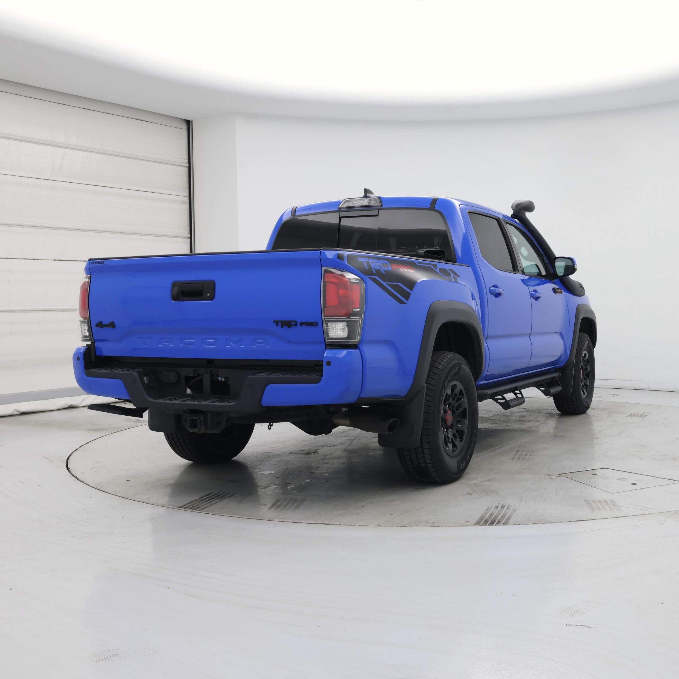Thumbnail: 2019 Toyota Tacoma - 8
