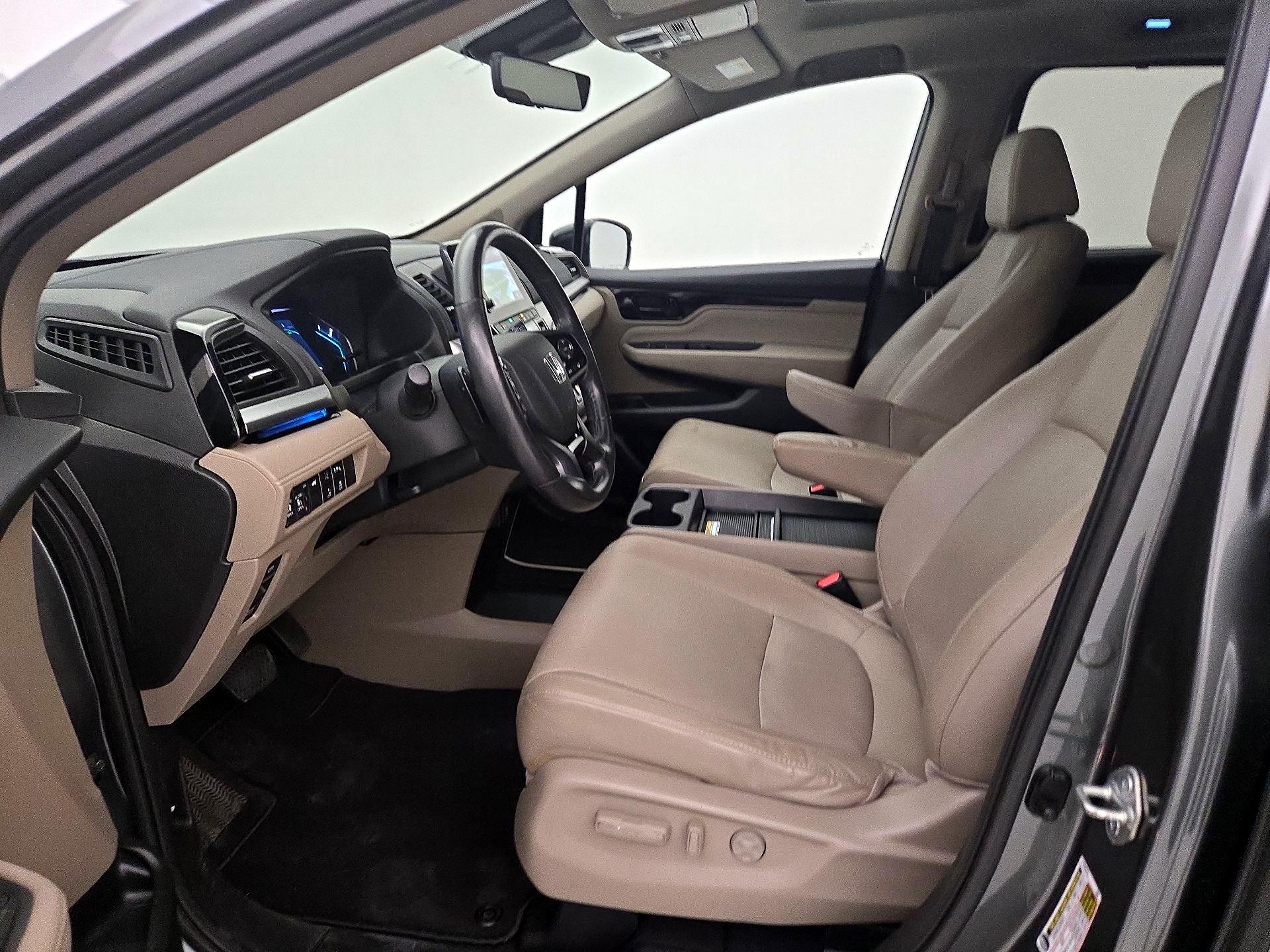 Thumbnail: 2019 Honda Odyssey - 11
