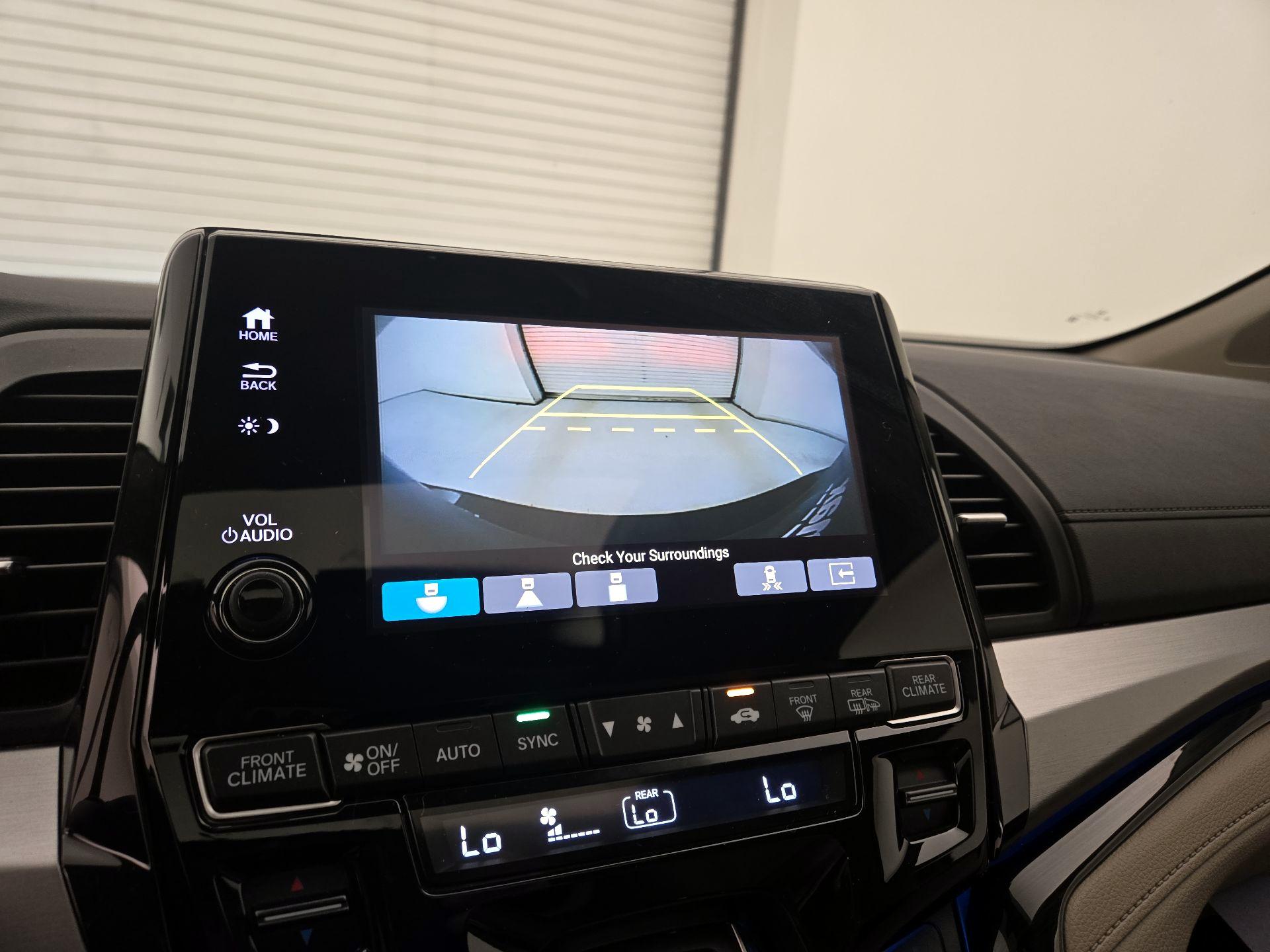 Thumbnail: 2019 Honda Odyssey - 15