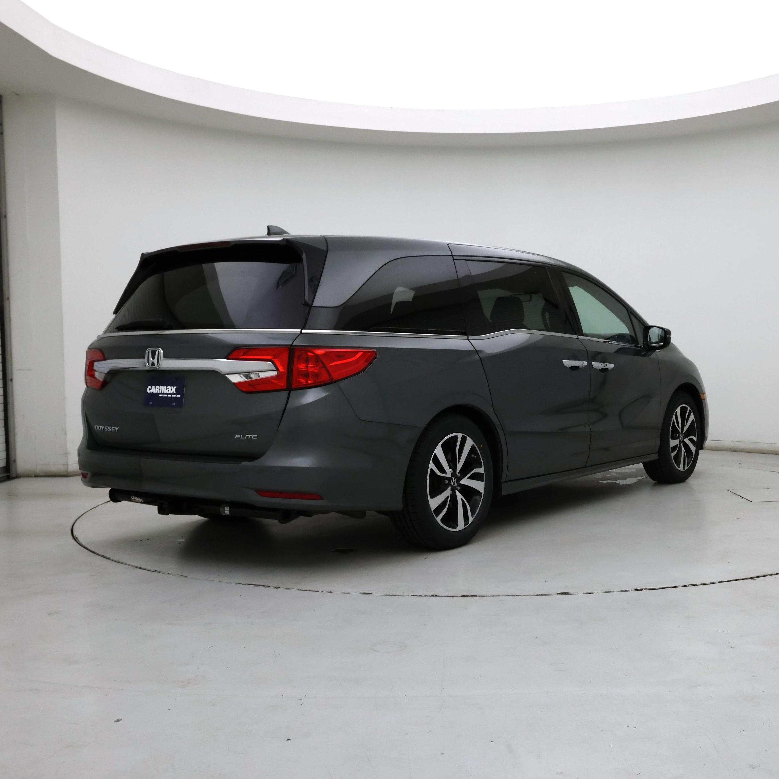Thumbnail: 2019 Honda Odyssey - 8