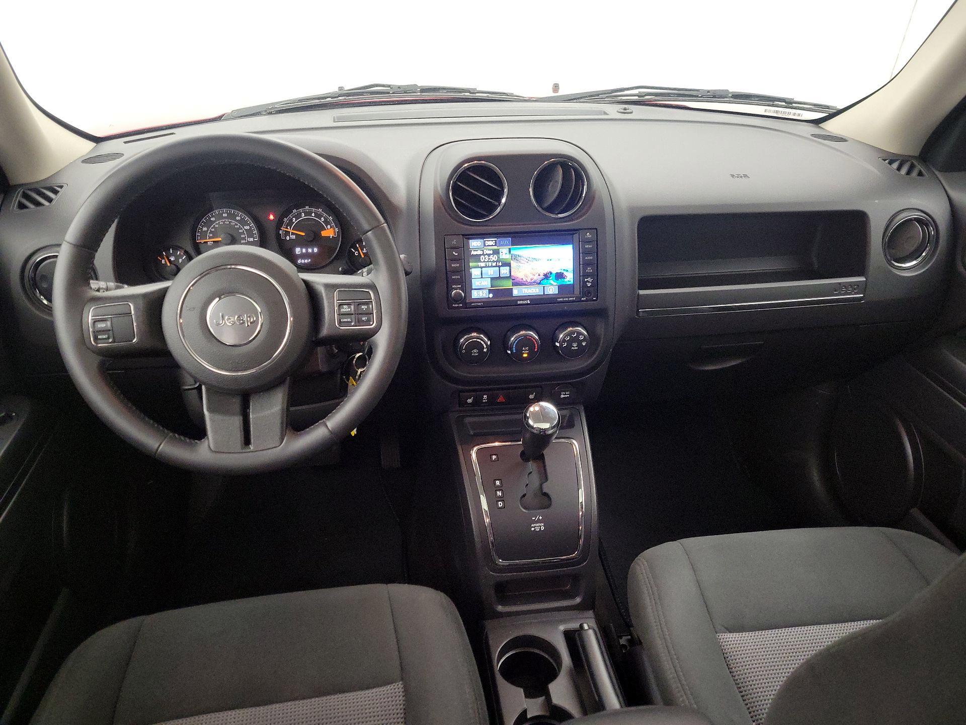 Thumbnail: 2017 Jeep Patriot - 9