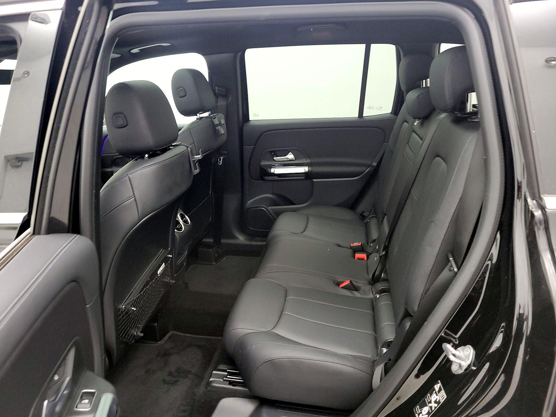 Thumbnail: 2022 Mercedes-Benz GLB - 20