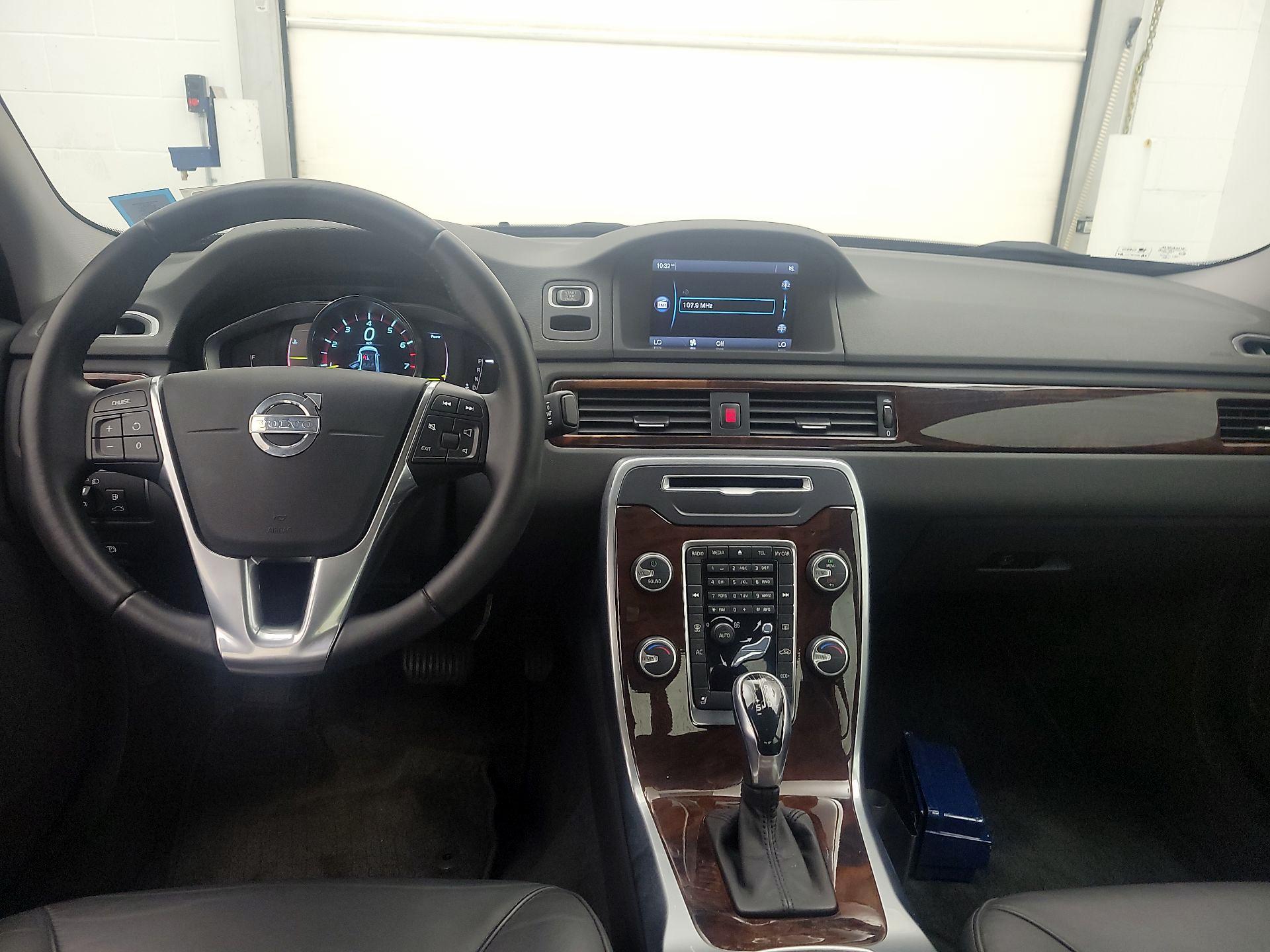 Thumbnail: 2015 Volvo S80 - 9