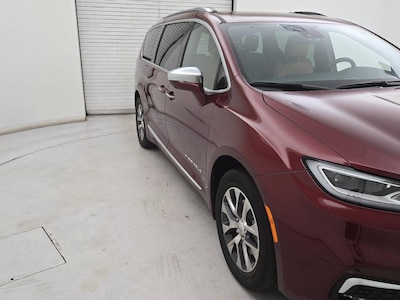 2021 Chrysler Pacifica Hybrid Pinnacle -
                Newark, DE